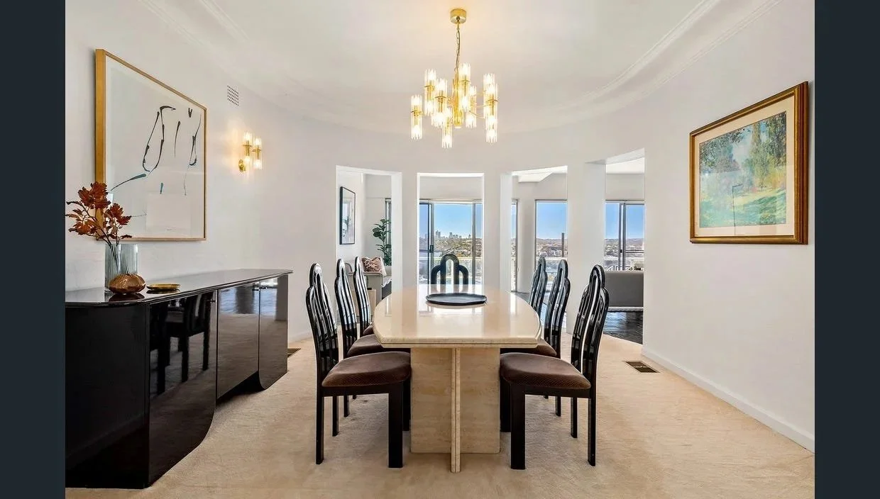 Formal Dining