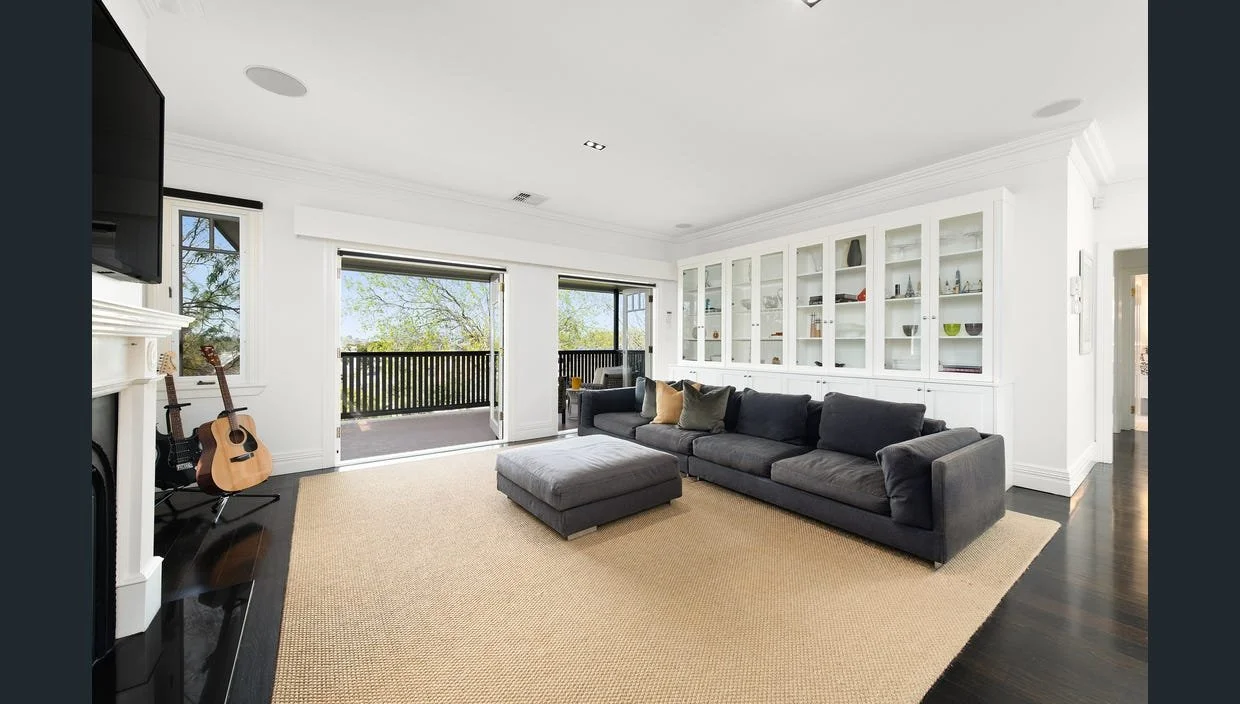 Lounge Room
