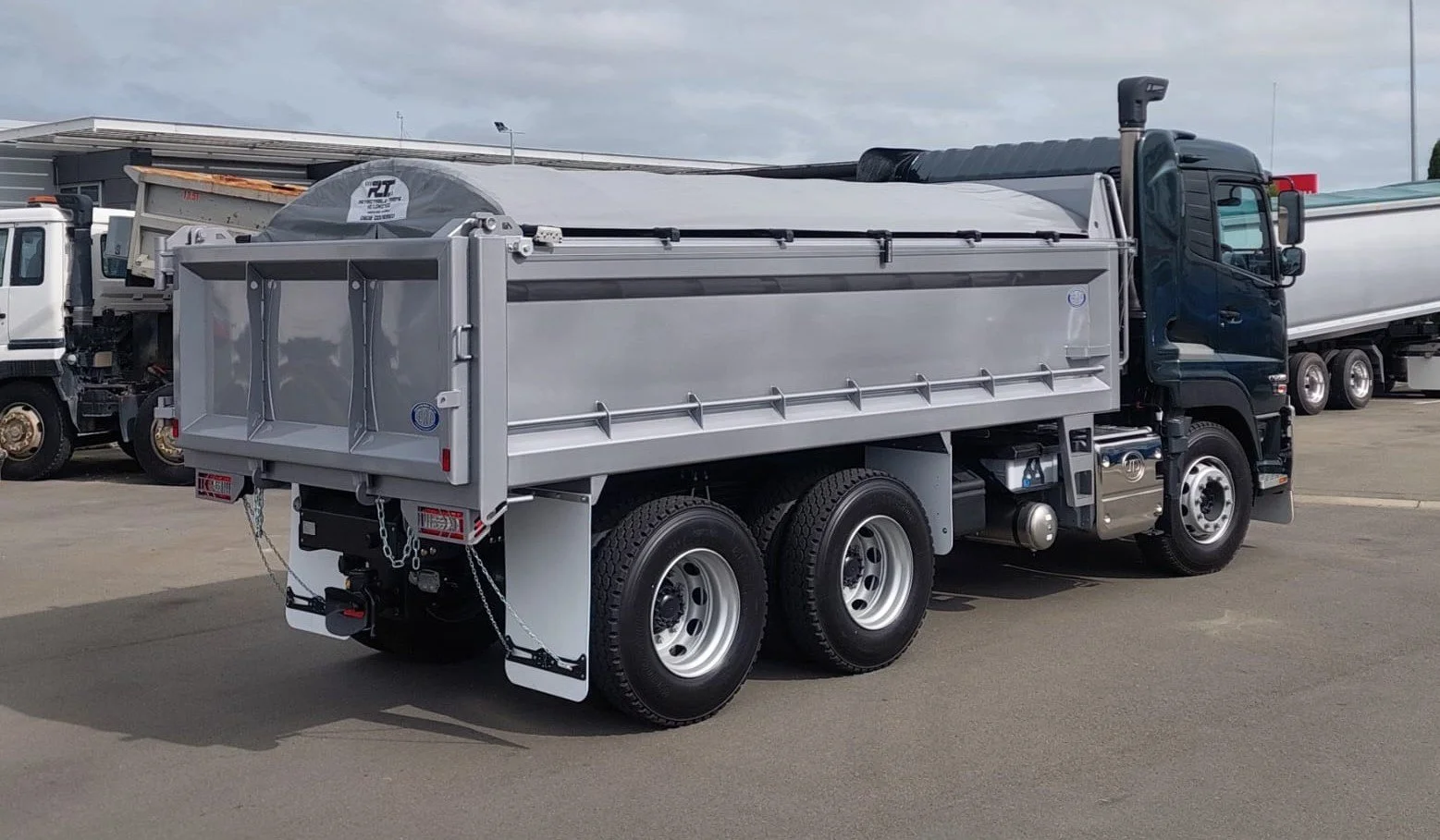 WhatsApp Image 2025-04-12 at 19.45.41_291f6ea8.jpg