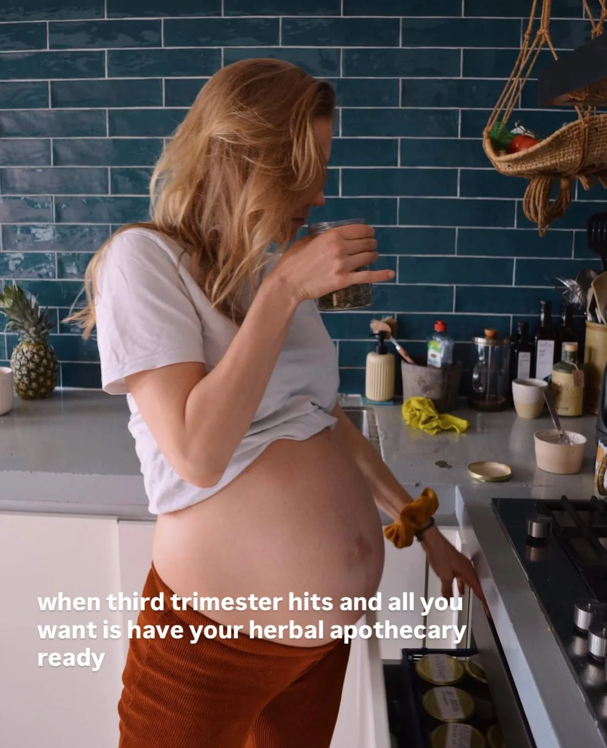 Ohhhh the third trimester and the urge to have it all ready. Especially the herbs for all things postpartum 🎢 🌿 💔 🪄 🌸