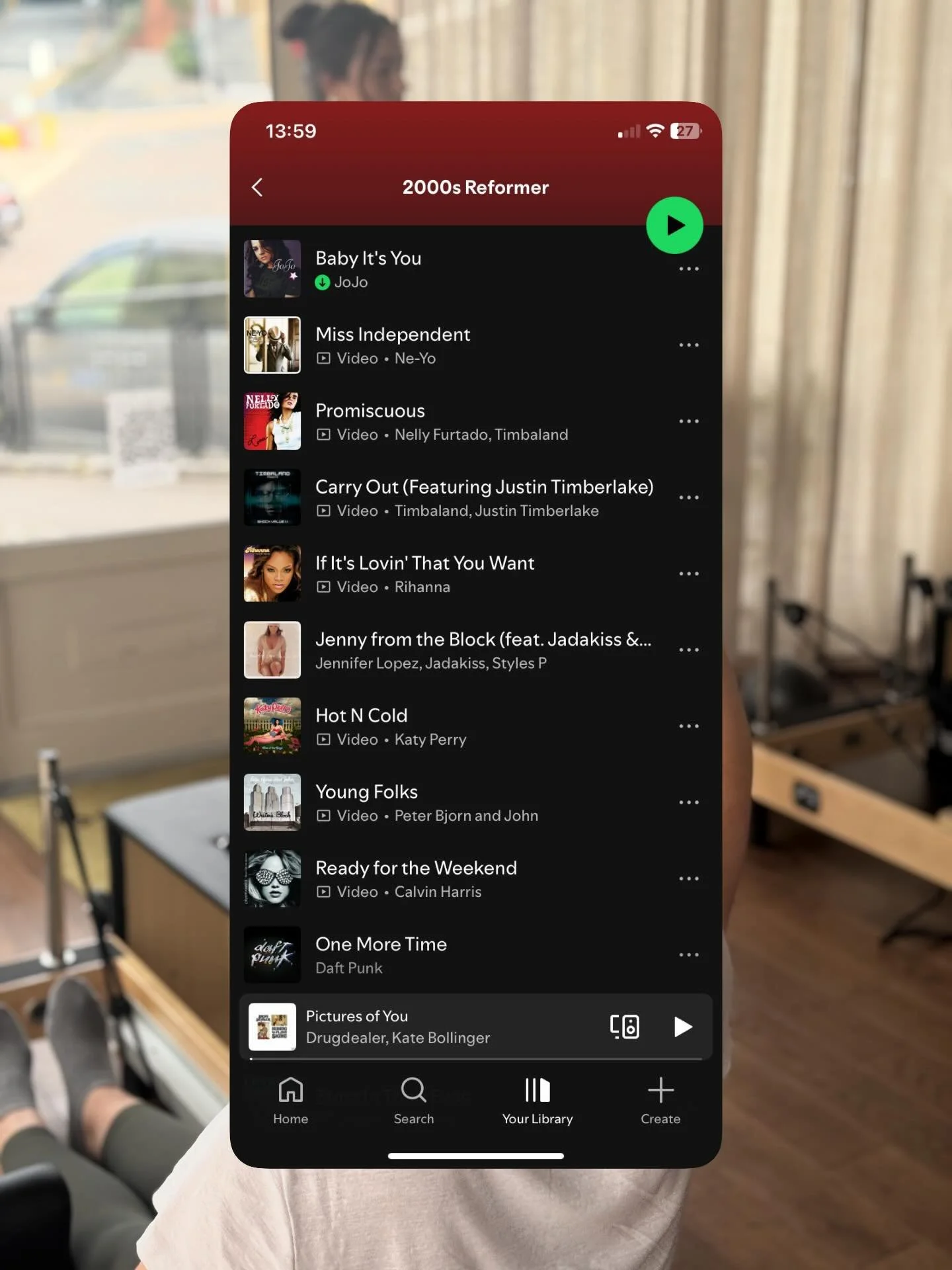 🎧@zaralwilliams 2000s Reformer vibes 💿✨. Think JoJo, J.Lo + Rihanna on repeat.  Whether you&rsquo;re here for the burn or just the bangers, this playlist will carry you through every rep. 🔥

#StudioCoOfficial #ReformerPilates #SevenoaksPilates #Pi