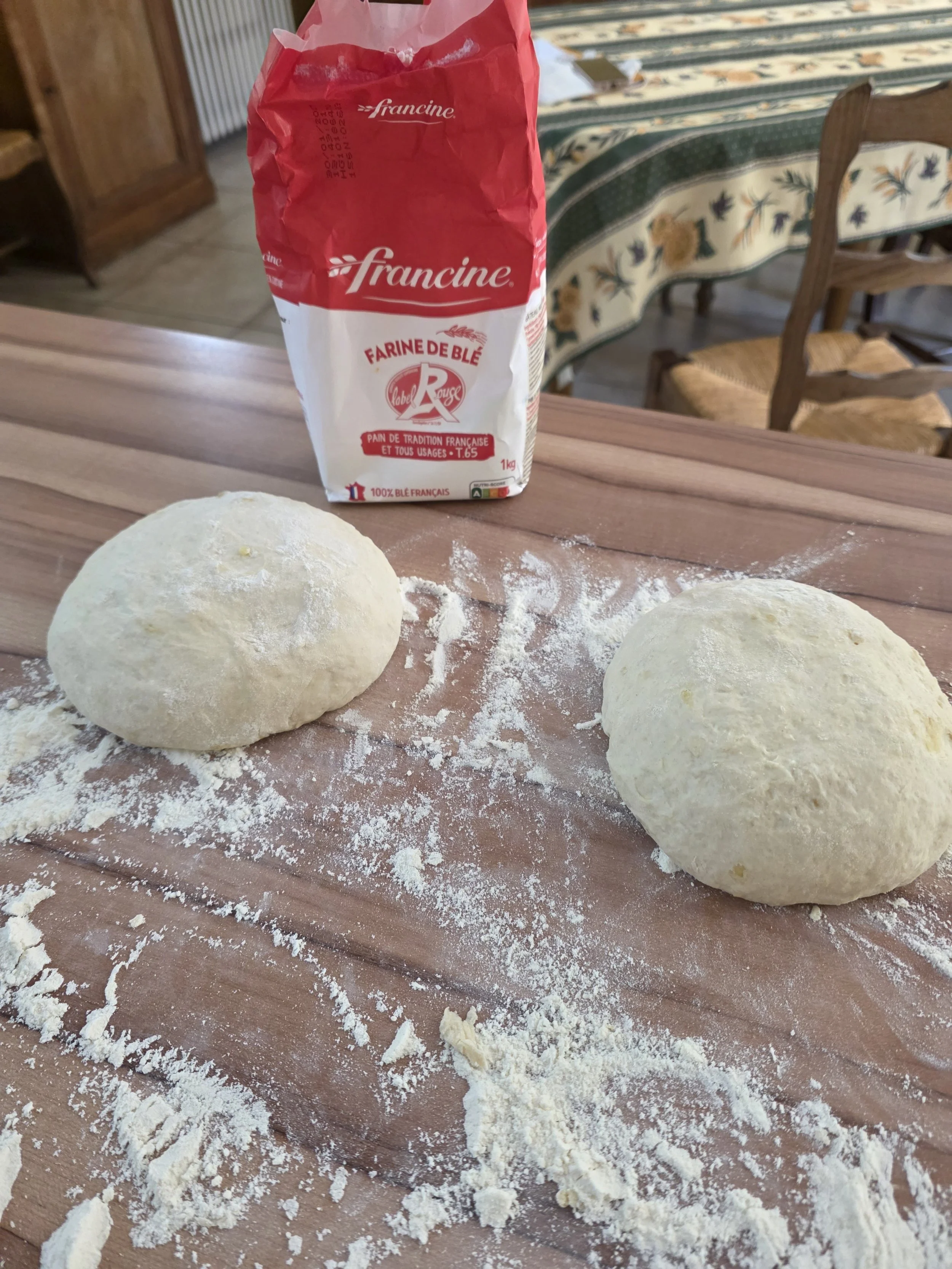 Pâtons de pâte à pizza