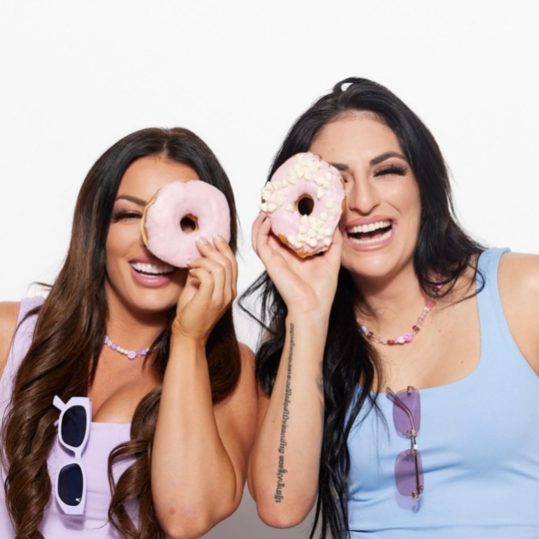 In honor of National Donut Day I figured we&rsquo;d throw it back to this iconic era 💫🍩 @mandysacs #damandyzforever