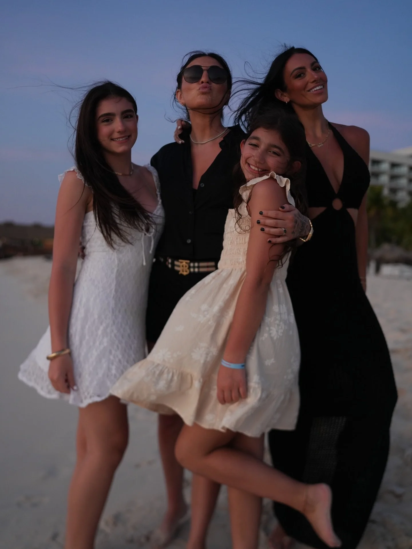 Family vacay in full effect ☀️🍍🥥