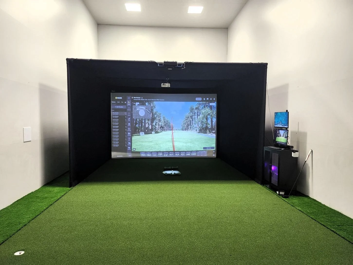 Orchard Hills Athletic Club Golf Simulator, Leominster, MA