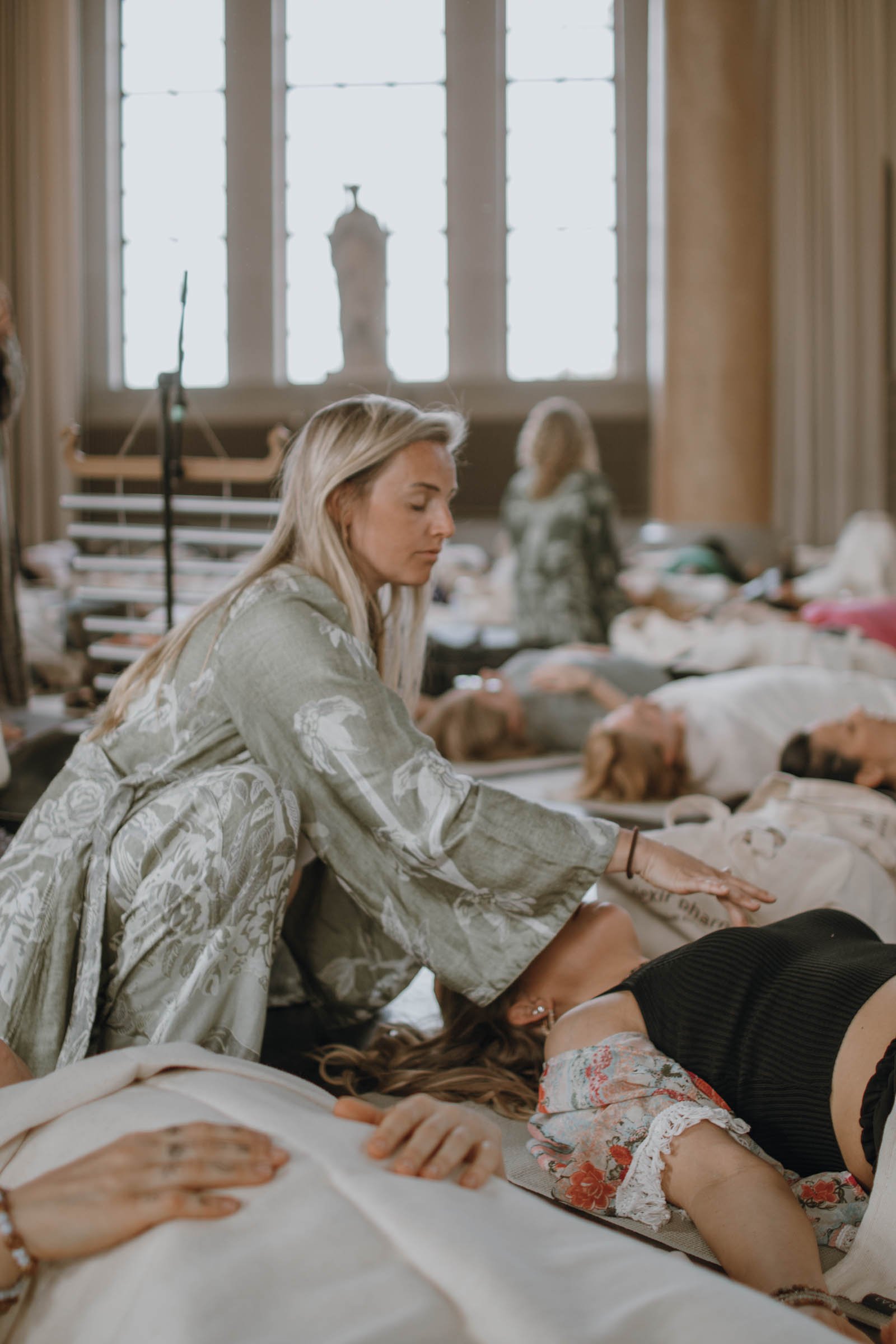 Bilder från EXHALE med Nathalie Steffner - En dag fylld av kärlek, gemenskap och transformation i Eric Ericsonhallen i Stockholm 