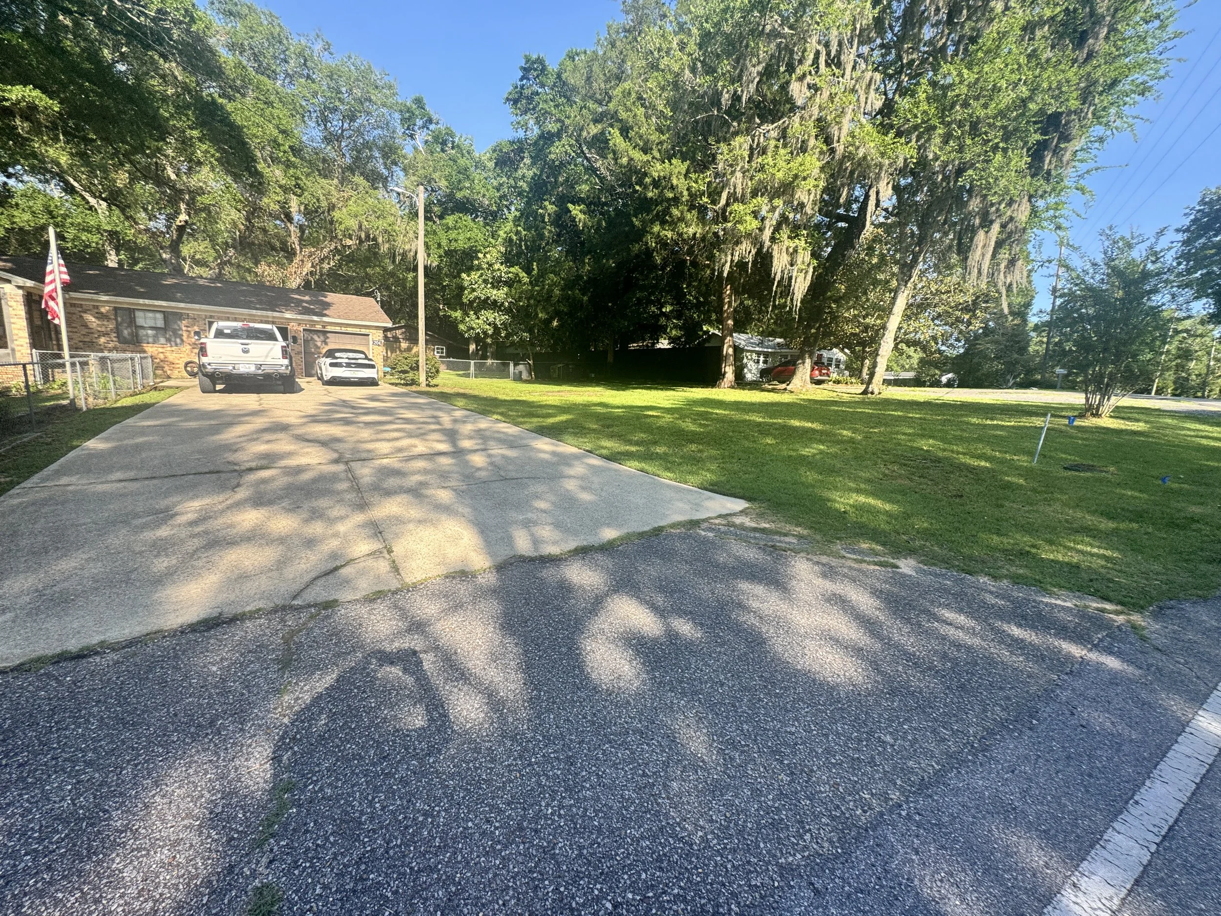 Long driveway edging on a Bay Drive home
