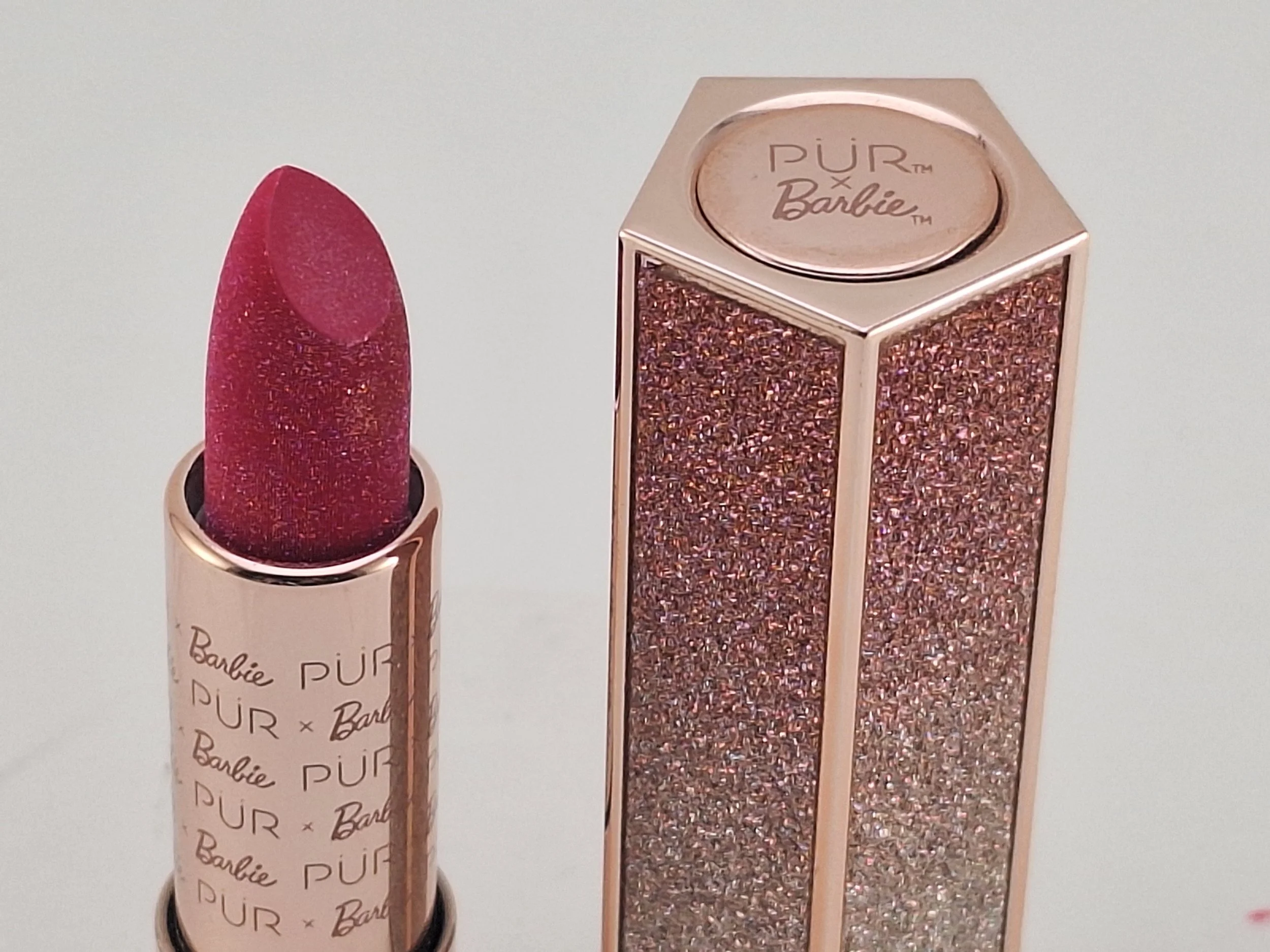 PÜR Cosmetics x Barbie – Iconic Lips Signature Semi-Matte Lipstick Shade: “Timeless”