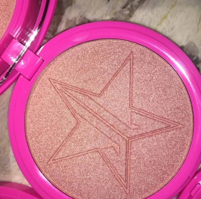 JSC — Skin Frost Highlighter Shade: “Peach Goddess” (Original 2016 Launch)
