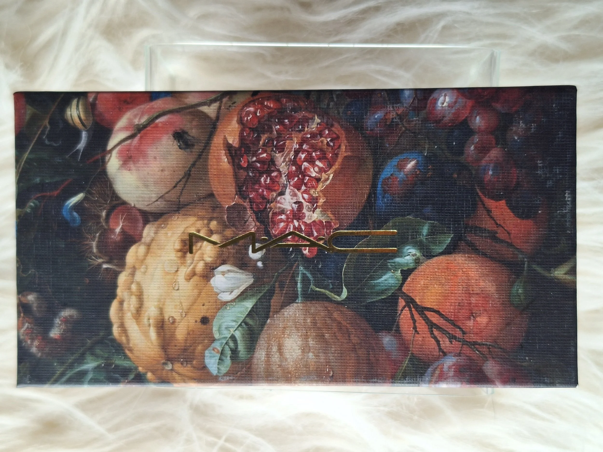 M·A·C Tempting Fate Feast Your Eyes eyeshadow palette front and packaging