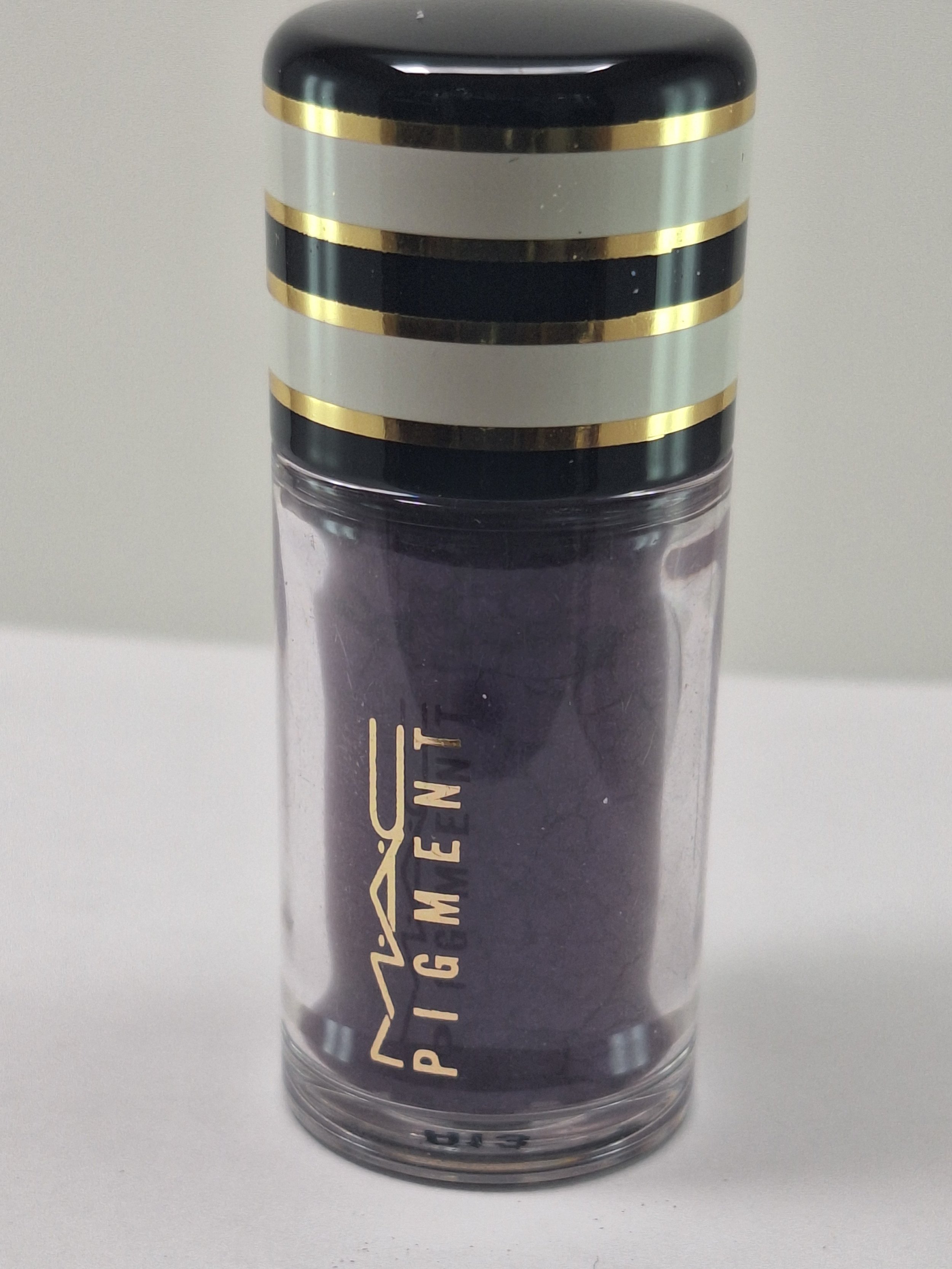 M·A·C Nocturnal Holiday Collection mini pigments and glitters set in Sparkle Society XO vault