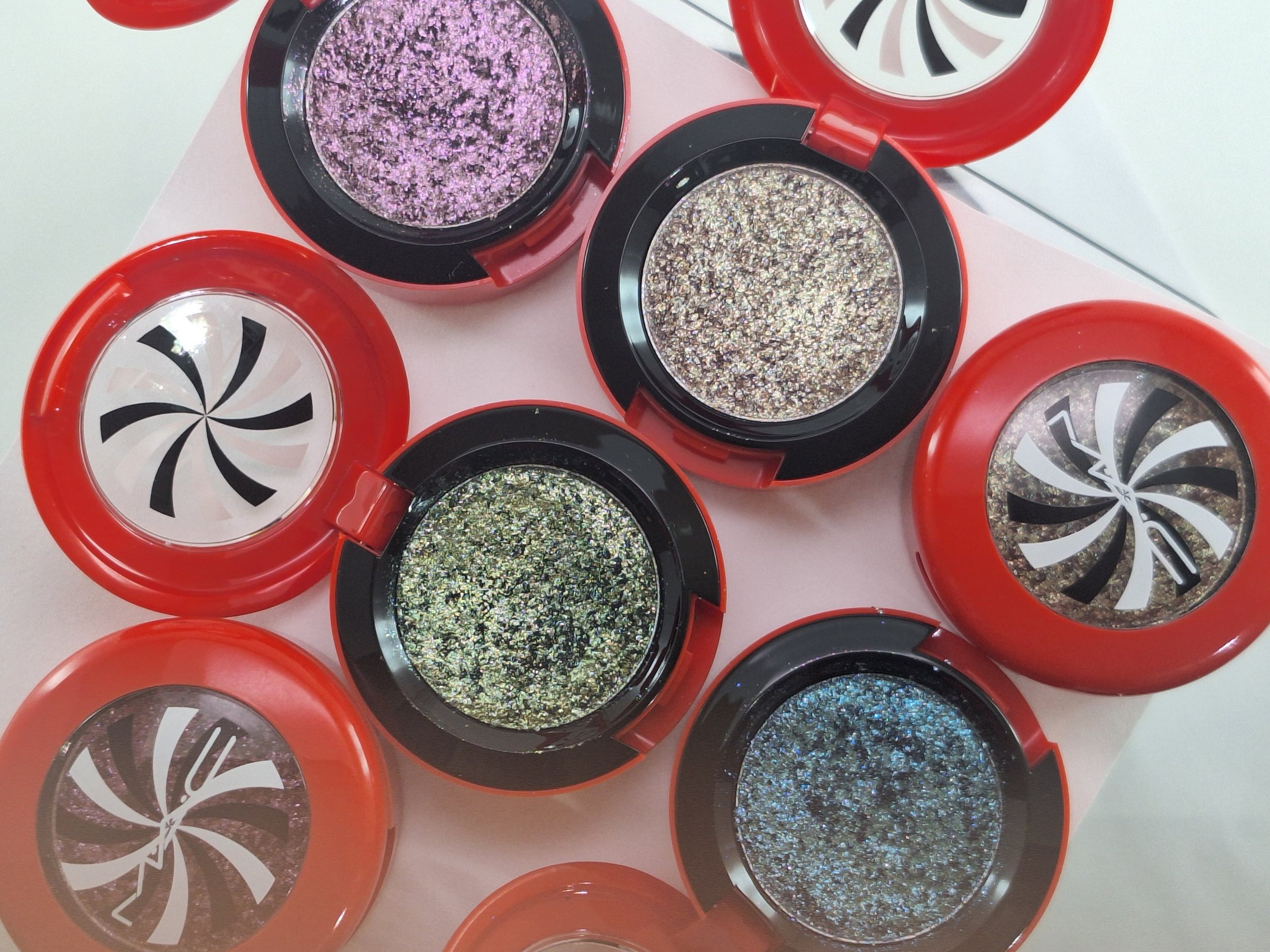 Close-up of Fortune Teller Blizzard Wizard Hyper Real Glow Duo