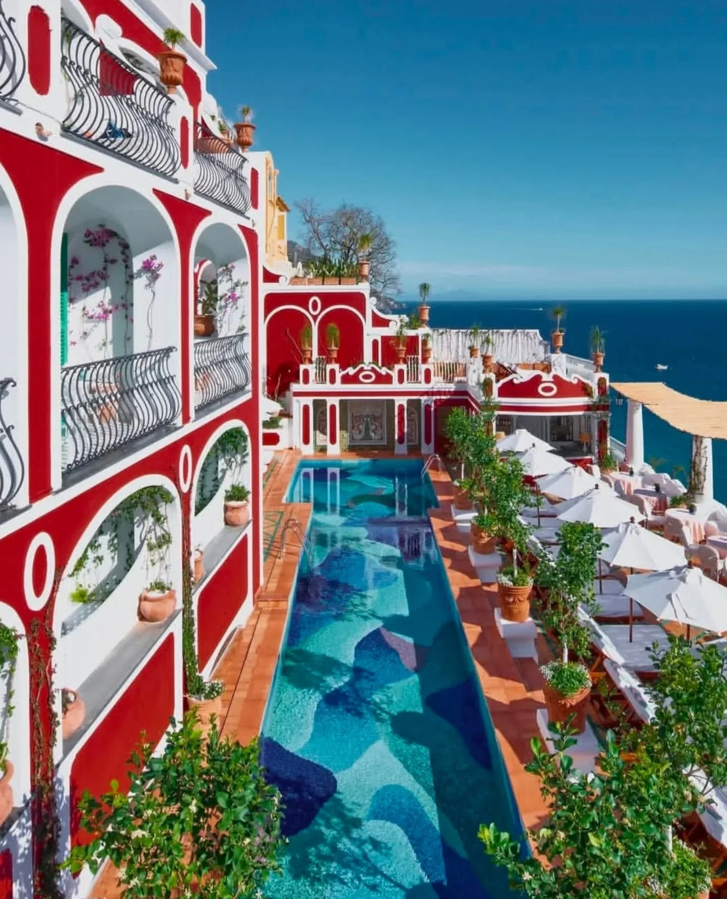 These are some of our favourite patterned swimming pools if we were to be relaxing with a puzzle poolside this summer...

Which is your favourite?

#swimmingpools #design #pattern #colour #travel #poolside #puzzles