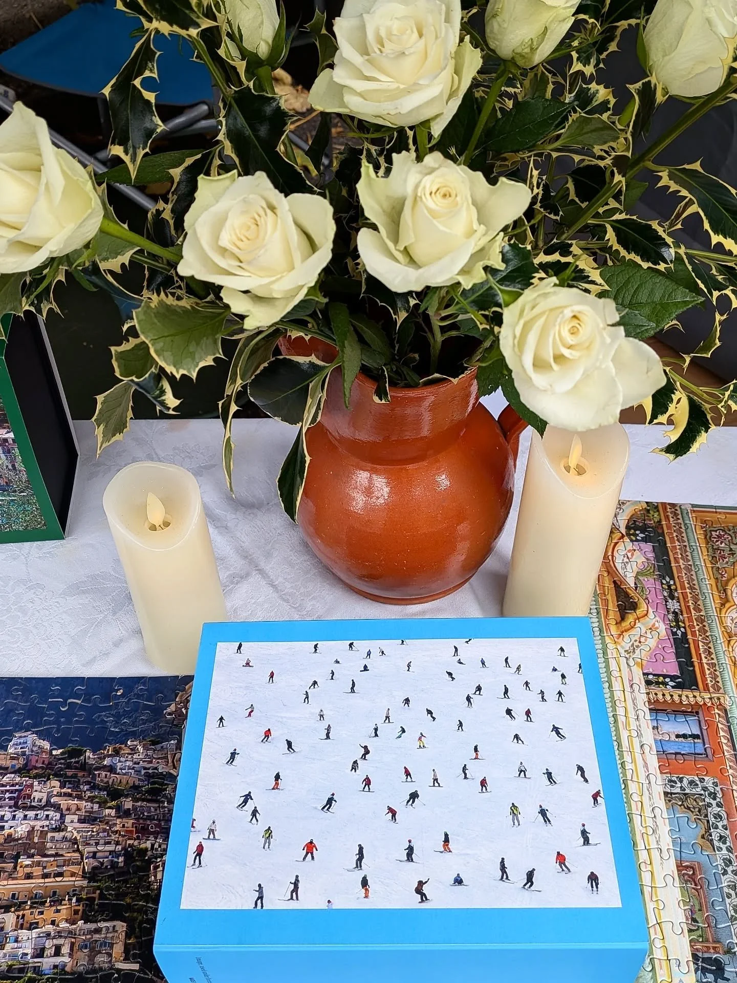 A great day @thesherbornemarket where we sold out of so many of our puzzles - Patrika Gate, Manarola and The Last Run being the most popular from each collection.

Everyone is stocking up for Christmas 🎄 and shorter days ahead. You can find your fav