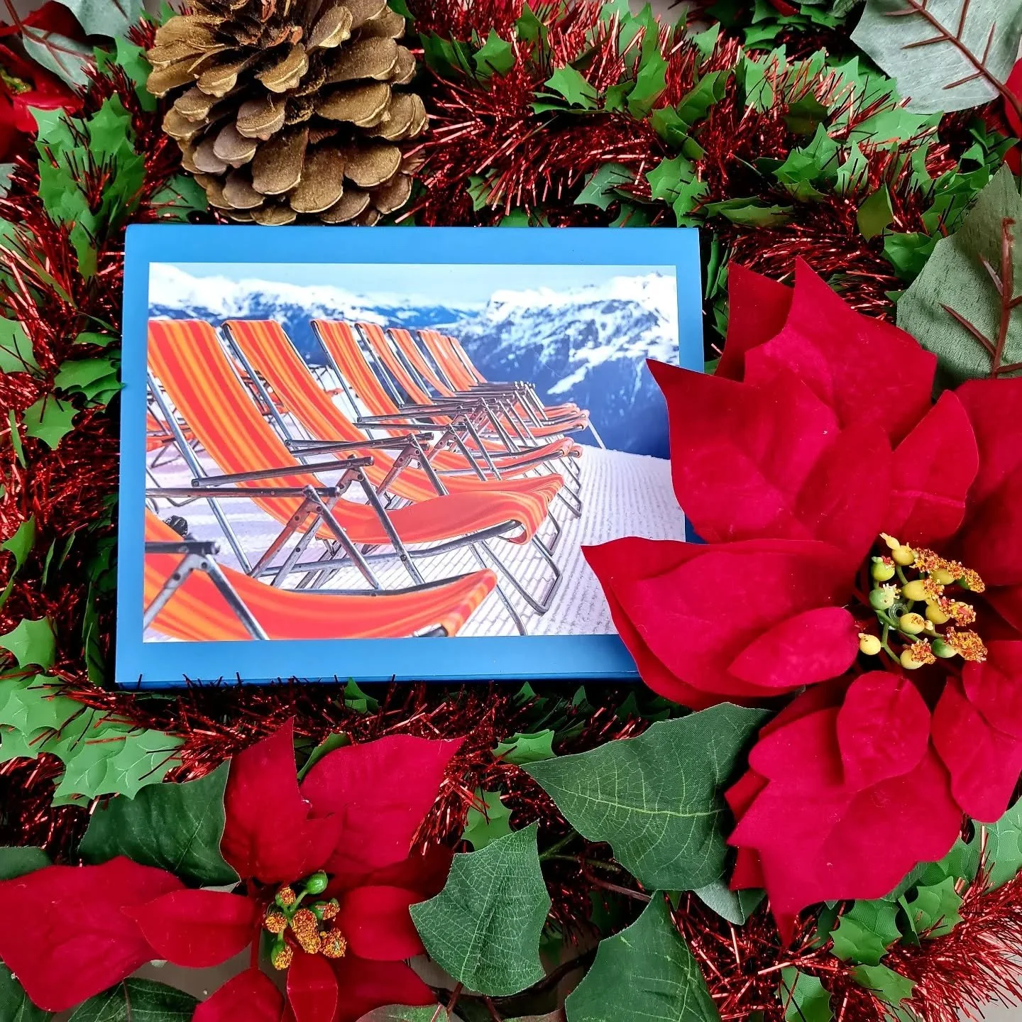 Alpine blues with a splash of Christmas red &hearts;️ 

🧩 Alpine Deckchairs

#Neranopuzzles #red #alpine #skiing #jigsawpuzzlesofinstagram