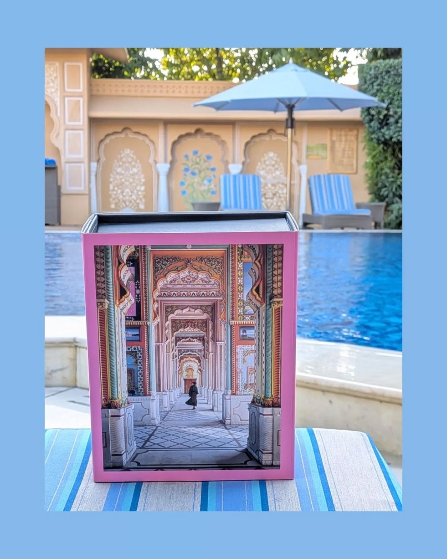 Poolside with the peacocks @sawaimanmahaljaipur 🦚

#Jaipur
#Neranopuzzles
#jigsawpuzzlesofinstagram 
#travelgifts
#theindiancollection