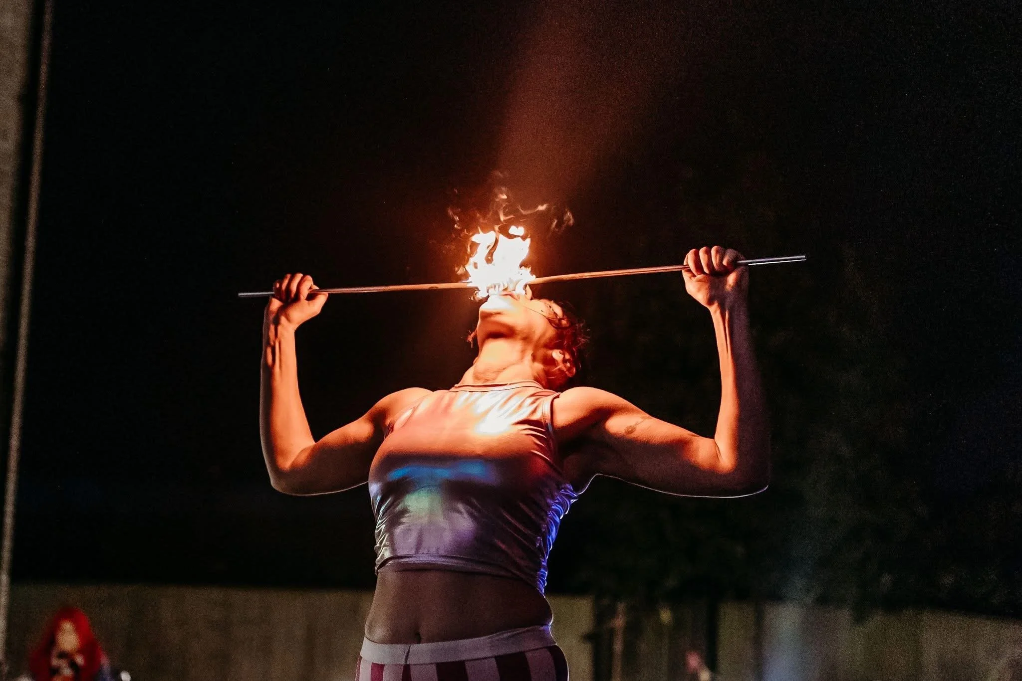As the sun goes down, prepare for an unforgettable fire show featuring dazzling flames, breathtaking skills and spectacular choreography. A thrilling finale that's sure to light up the evening