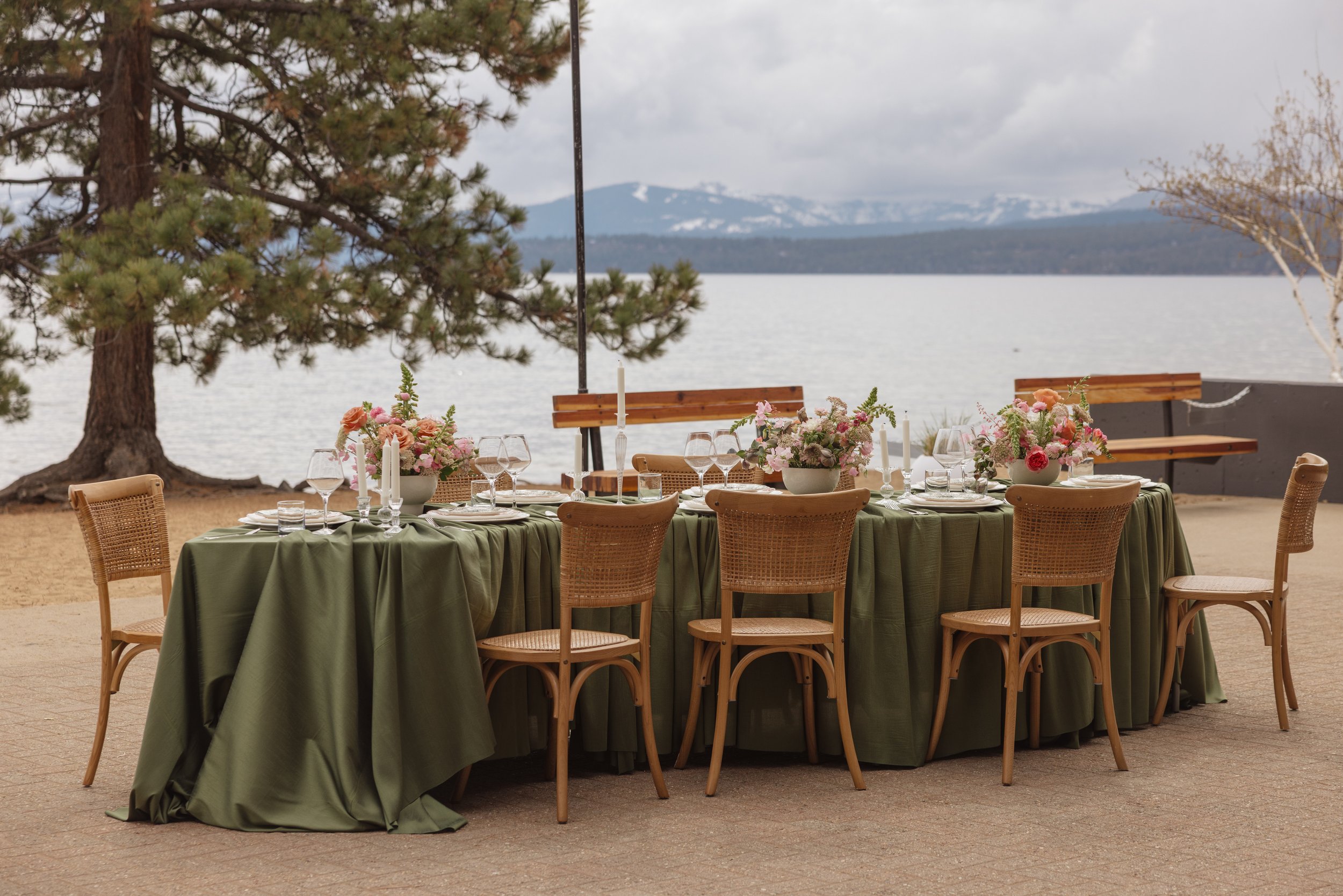 Planning a Lake Tahoe Wedding from the San Francisco Bay Area: How to Find the Right Florist