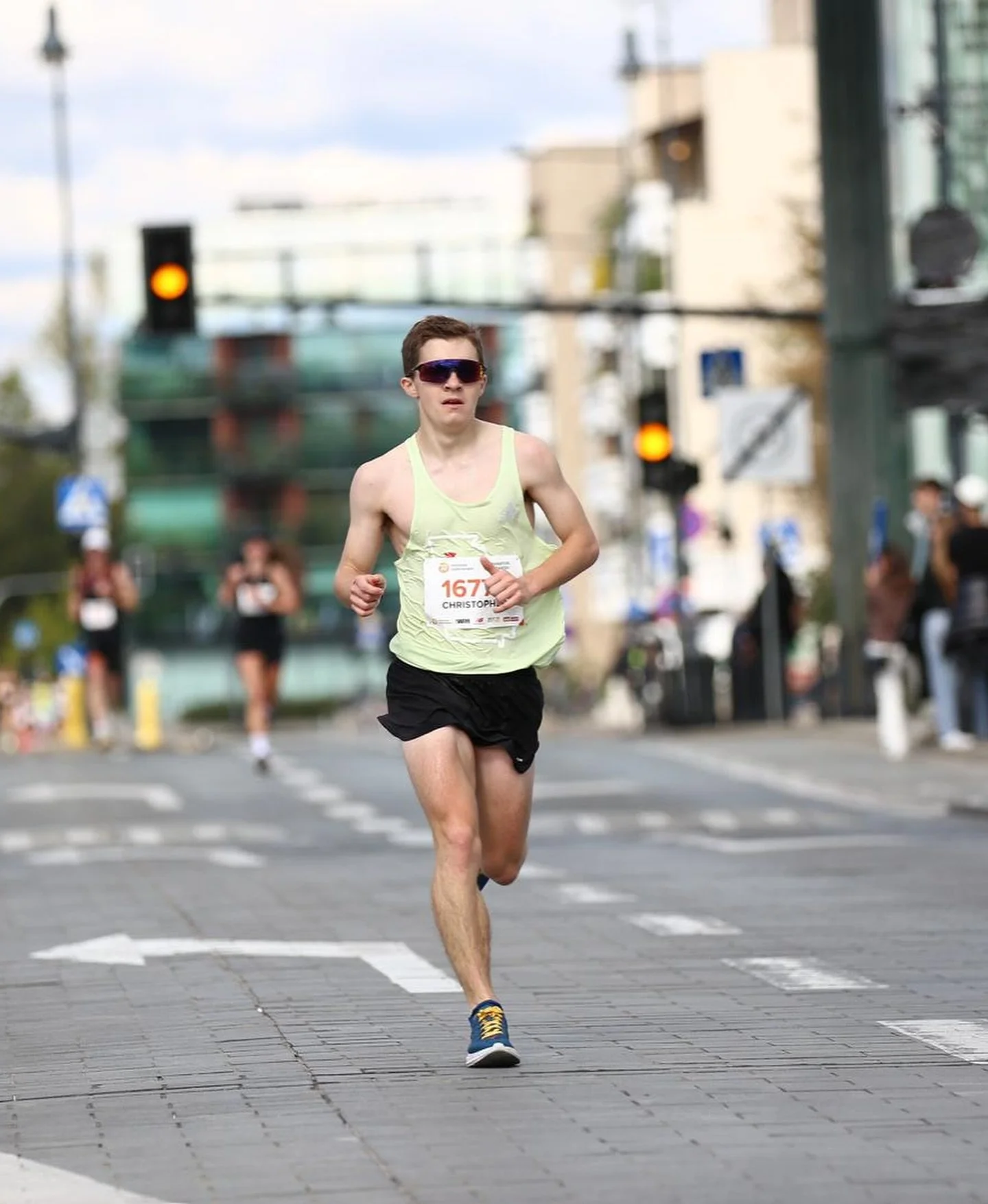The goal: sub 2:50 marathon 
The result: 2:43 🤩🤩🤩 (with negative split)

CHRISTOPHER WENT AND DID THAT! 
We are both super happy with this result and all the hard work and training we put in payed off! 

Of course with each training block there we