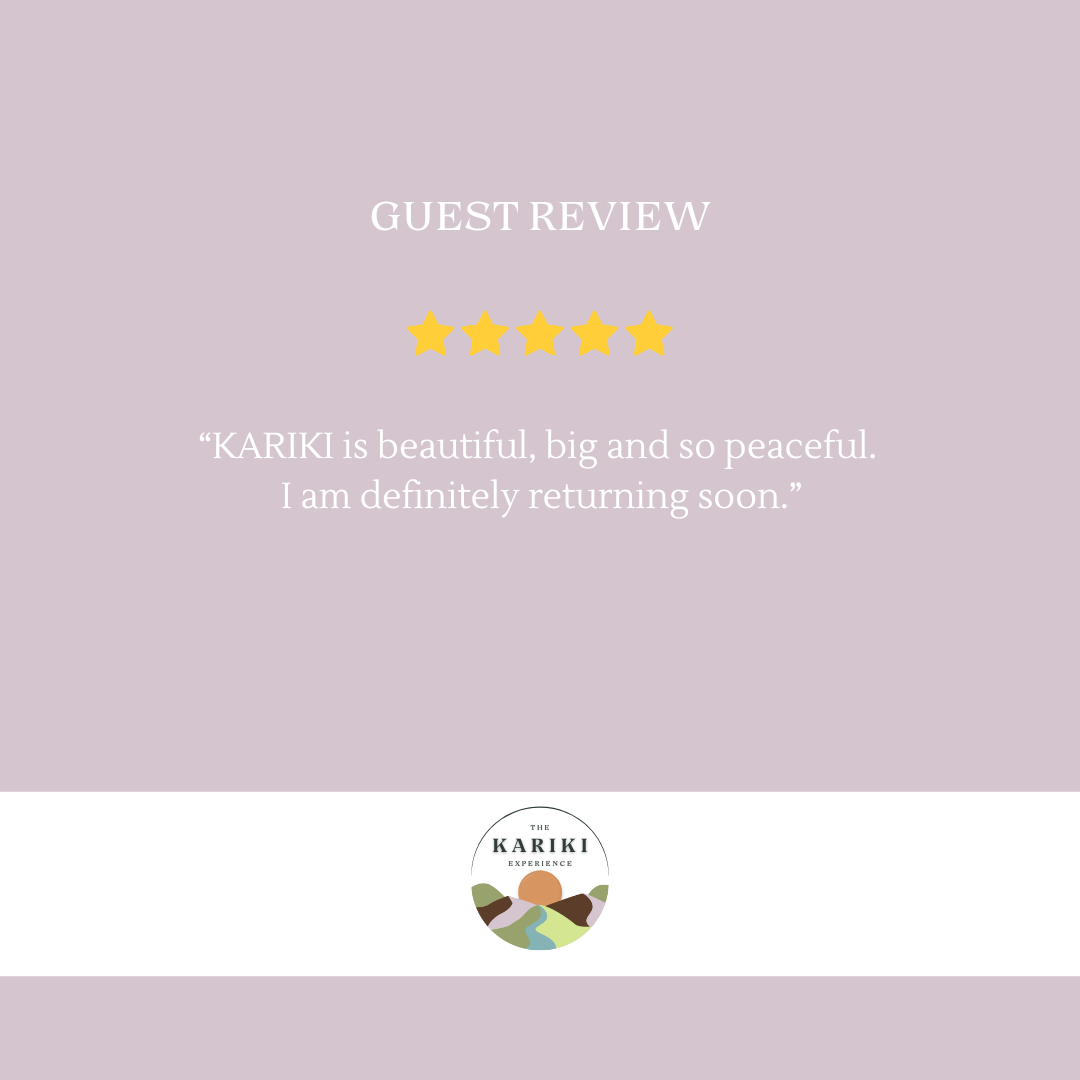Guest review about Kariki with a five-star rating and a logo of The Kariki Experience at the bottom.