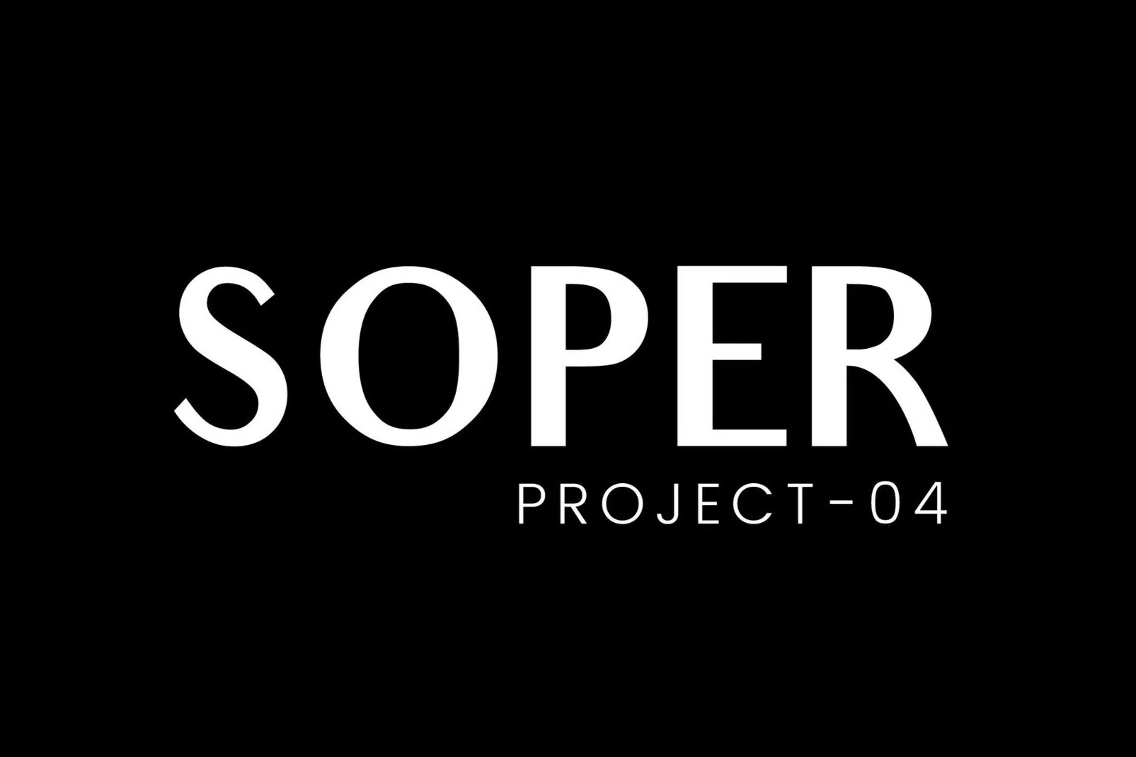 Logo con testo bianco su sfondo nero: 'SOPER' in grande e 'PROJECT-04' più piccolo sotto.