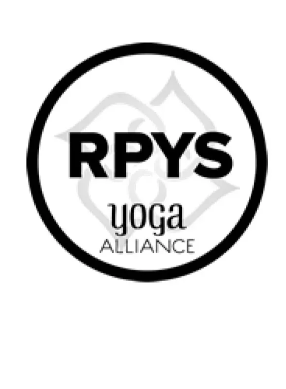 Logo der RAYS Yoga Alliance mit schwarzem Kreis, schwarzem Text 'RPYS' und weiteren Worten 'yoga' und 'ALLIANCE' darunter.