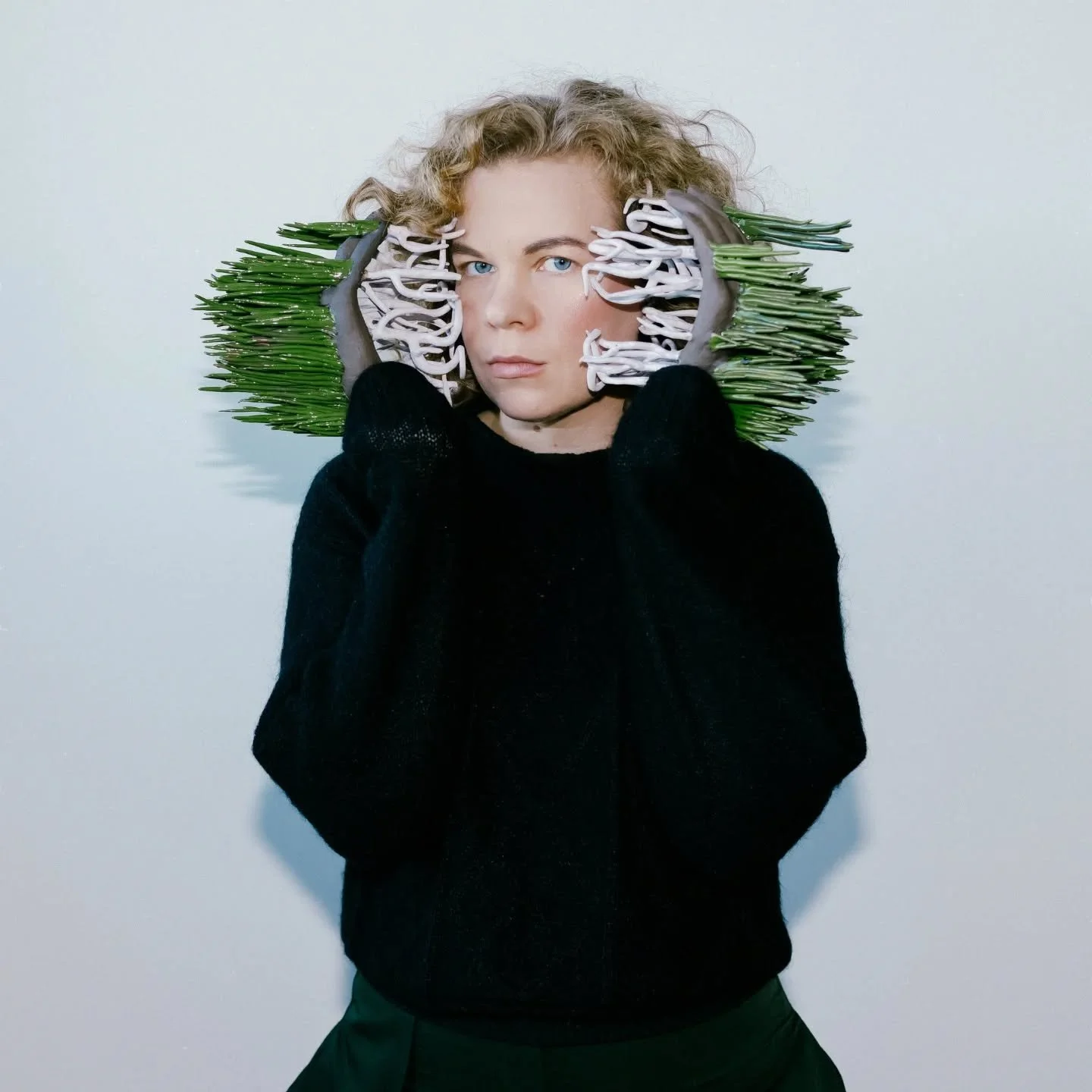 @monikadoart - artist and art therapist