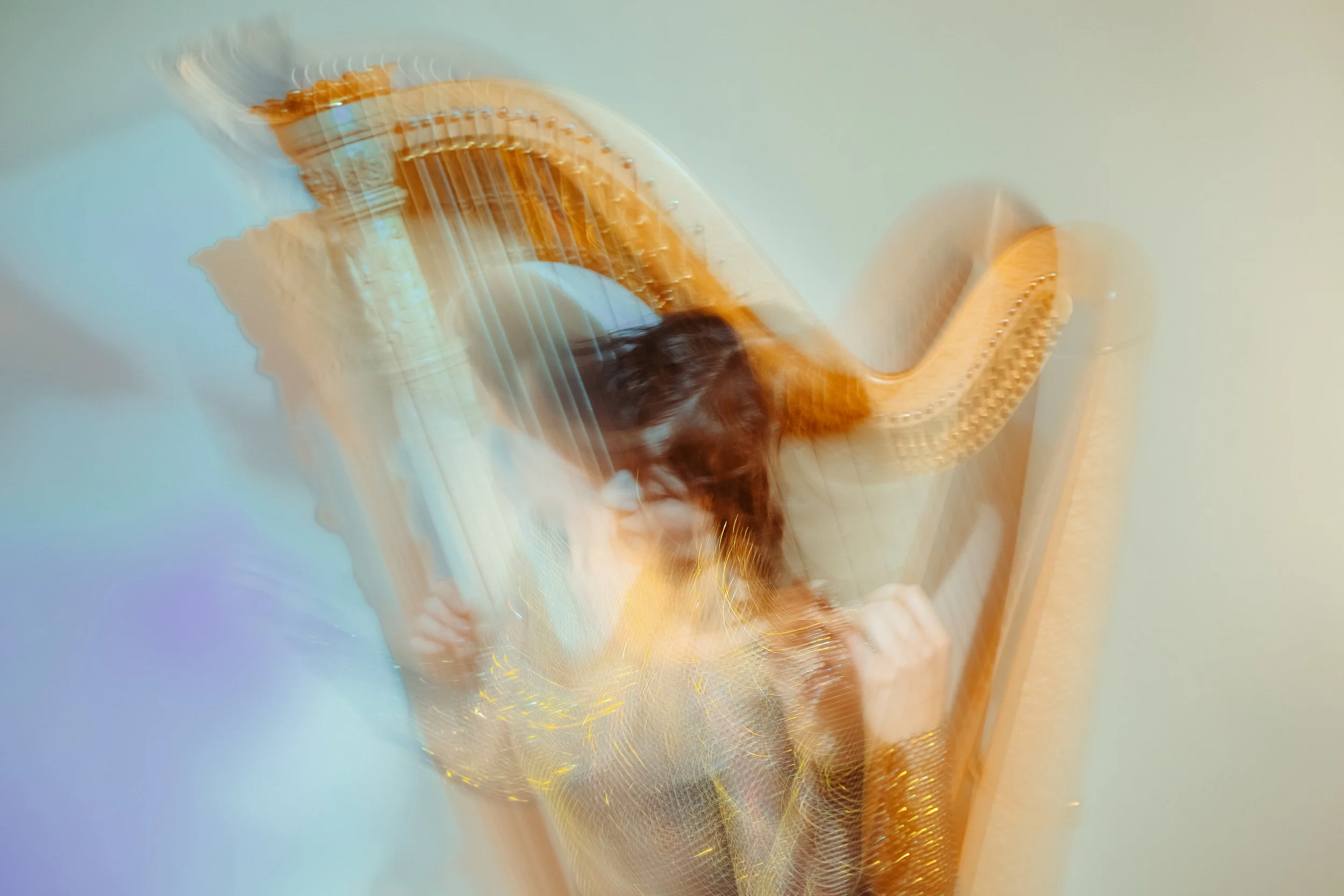 Teresa Emilia Raff - Performing musician, Harp, Voice, Berlin 2025