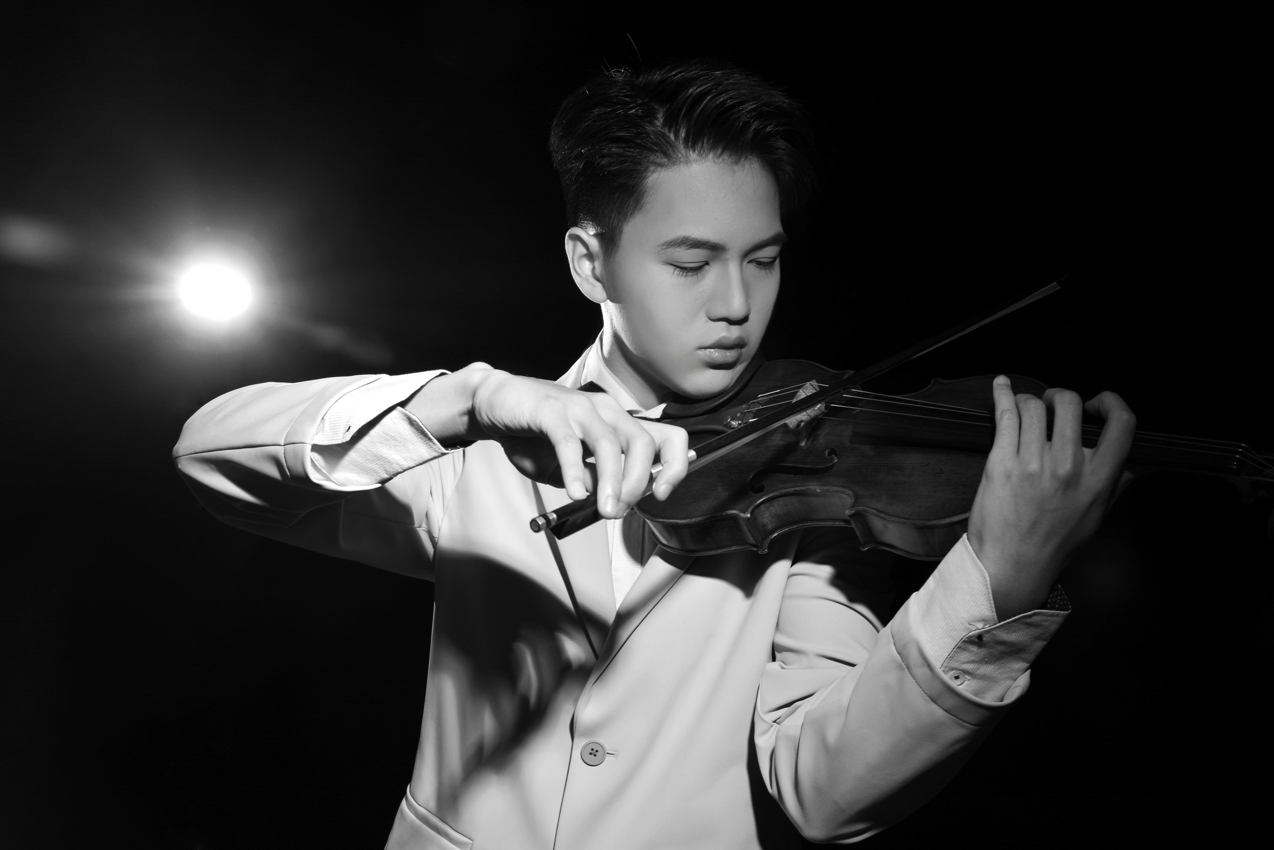 Young Artist Spotlight: Zi Yang Low