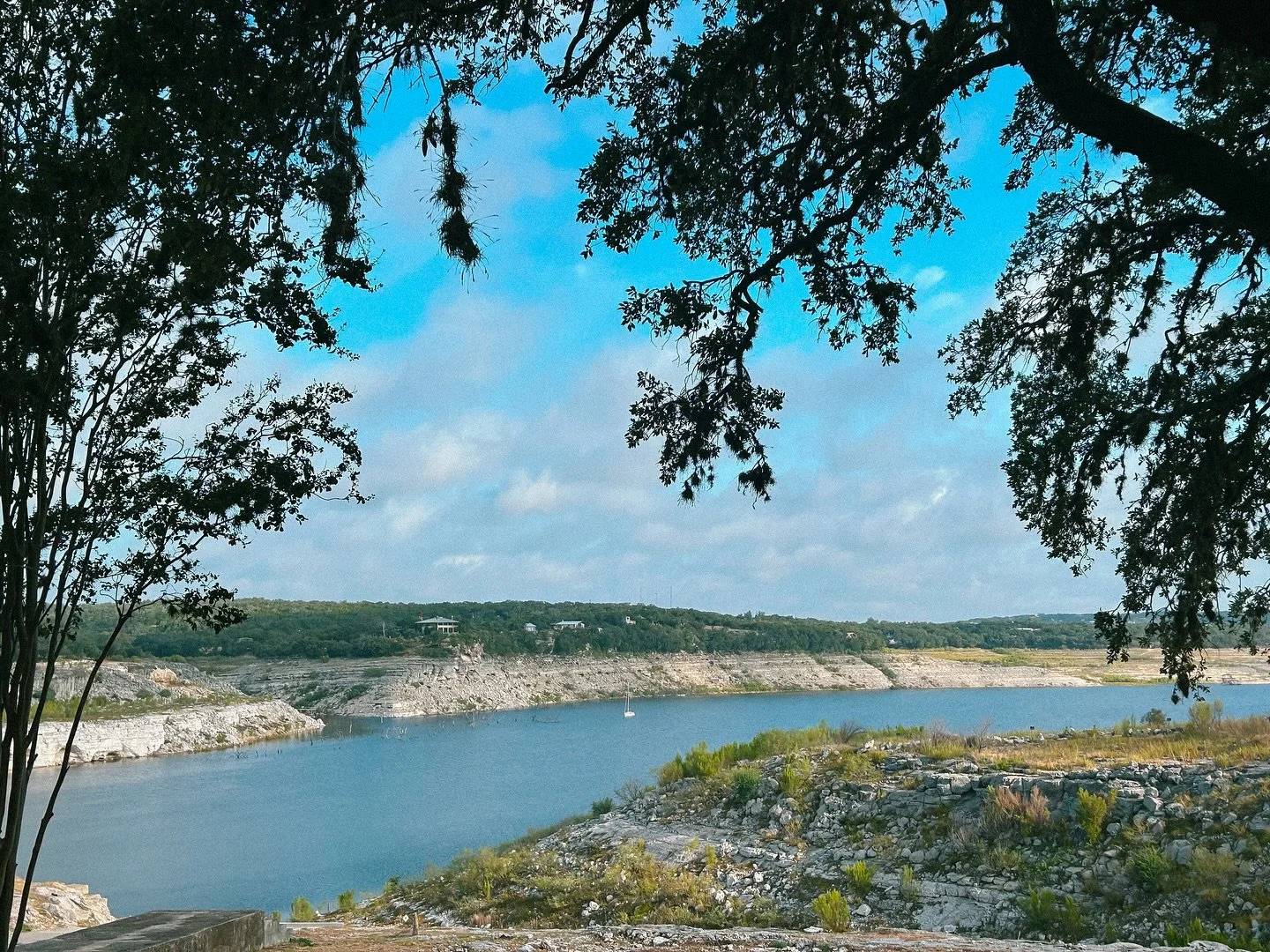 🌊 Nature resets the nervous system. Only a few days left to register for the WHOLESOME FALL CHALLENGE where you will learn in 15 minutes a day how to reset your body and shed the Summer hangover. ✨

Link in bio or head to: https://www.vitabetterway.