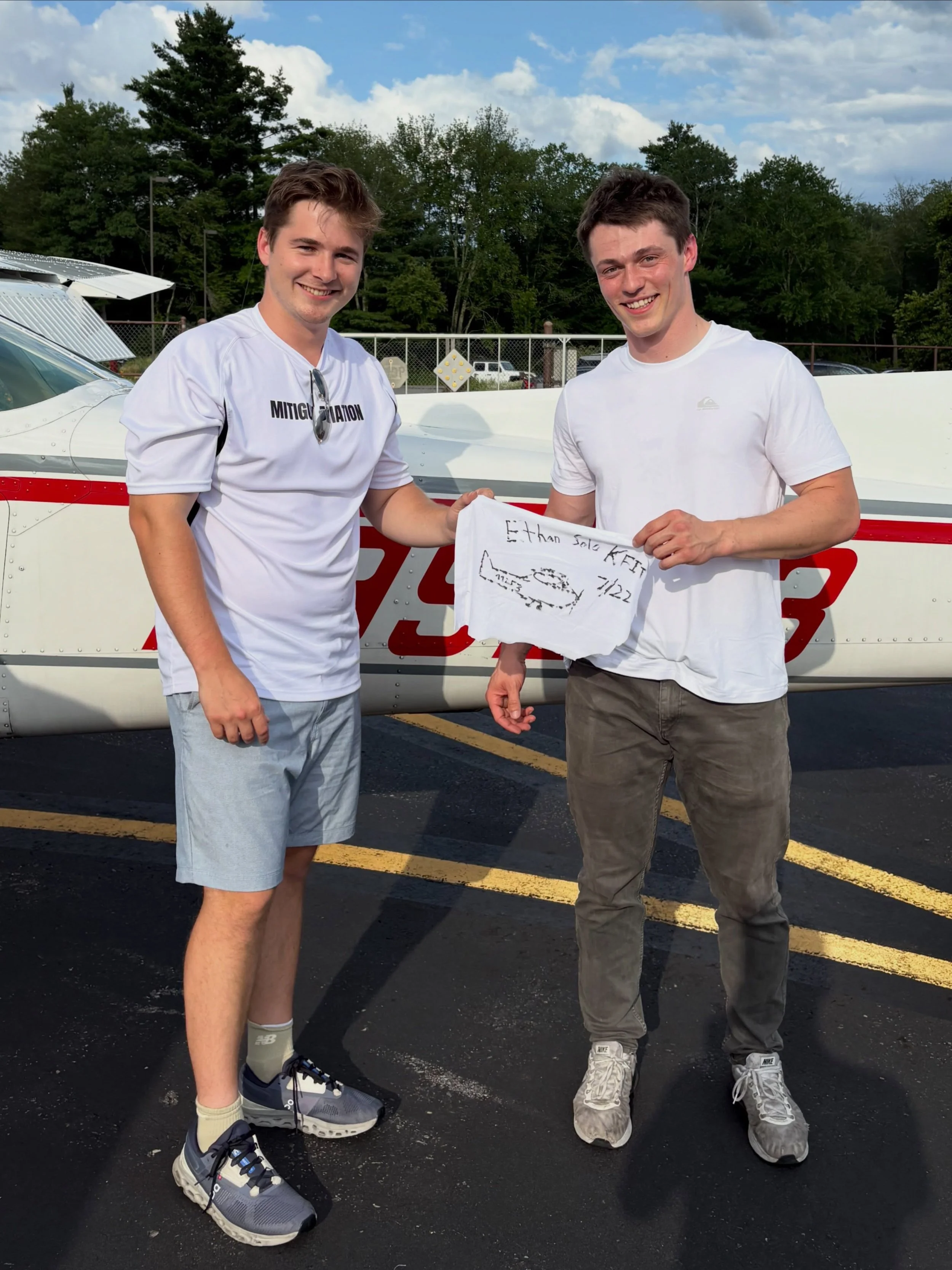 Another solo in the books!

Congrats to Ethan who is a @mitflyingclub member, for soloing in under 20 hours through our Solo In 20 Program. He was ready in 10 hours. Huge milestone!