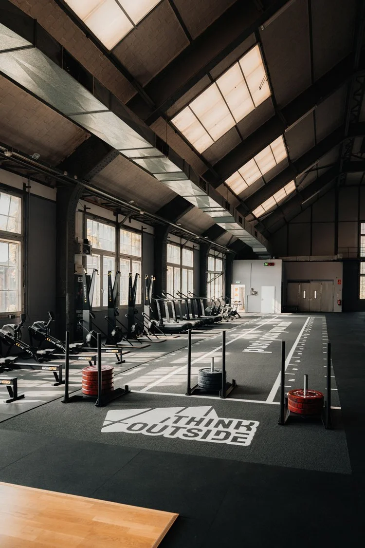 20 Meter Turf für HYROX Training in Berlin