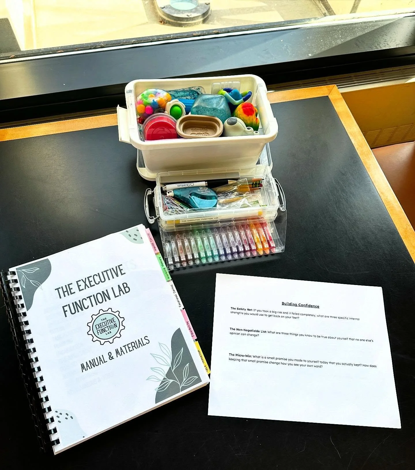 March is all about gaining confidence and trusting our intuition! 
Swipe ➡️ for a free &ldquo;Building Confidence&rdquo; resource to use with your student 🩵