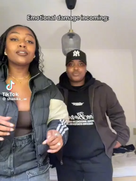 Y'all pick your songs yet?!👀🎤

Don't worry, if you get stage fright, we'll have plenty of games for your to get into as well!

We're so excited for a SOLD OUT Lez Play TOMORROW!

Remember:
💖Ubers are HIGHLY suggested
💖You can bring your own games