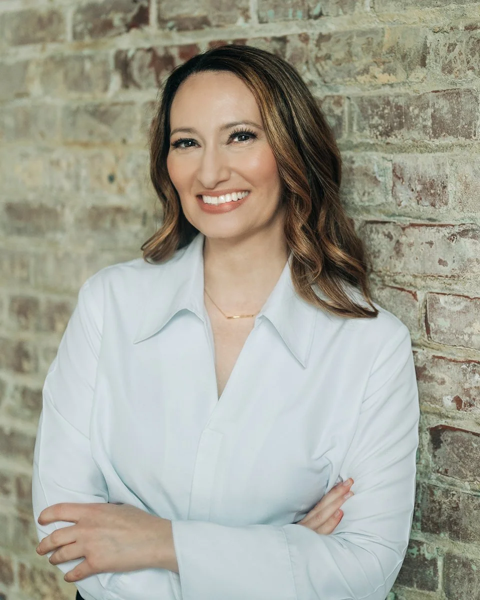 A headshot of Dr Noelle Balliett, sleep psychologist at Luna Sleep Psychology