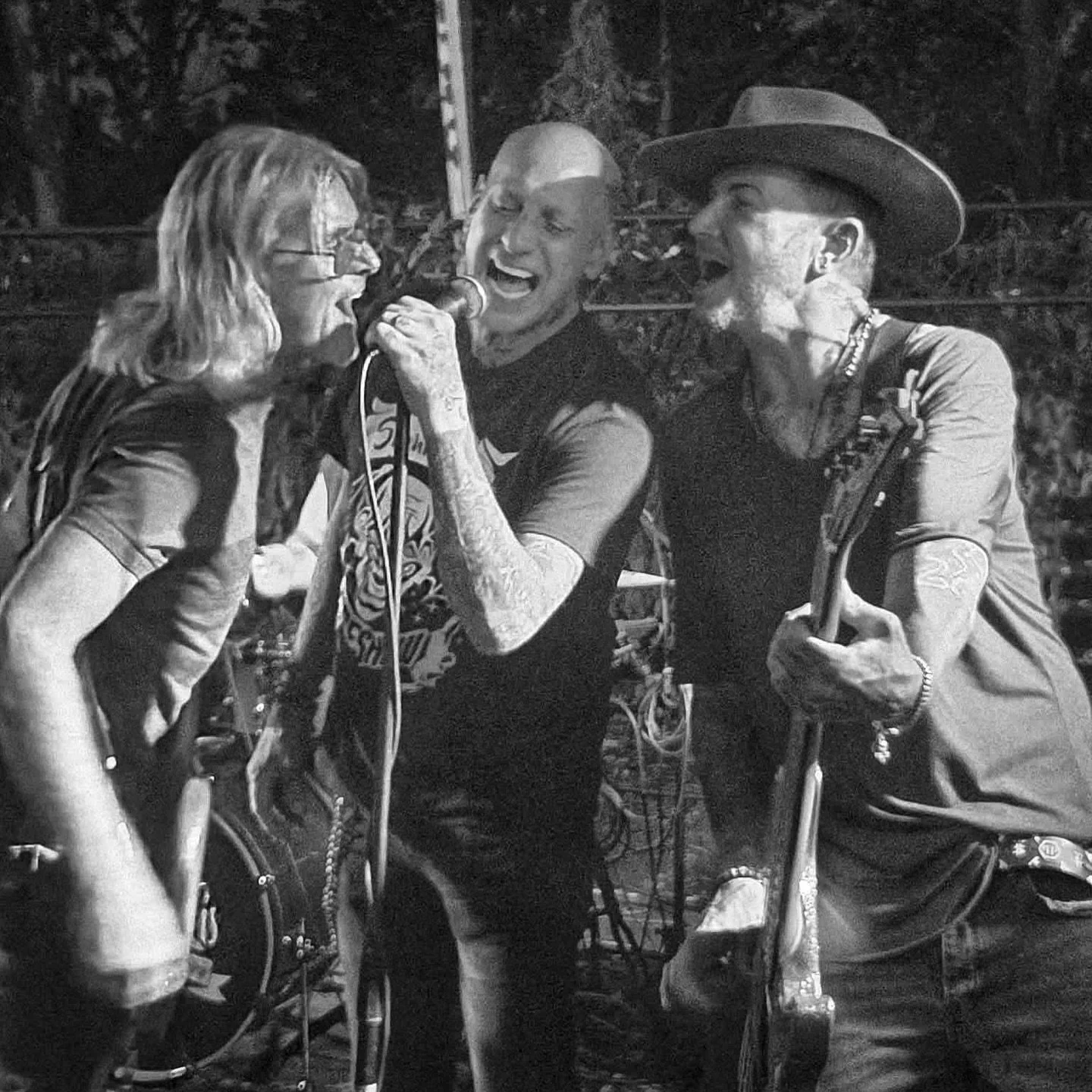 🎸🔥 Nothing better than sharing the stage with family.

We had the honor of rocking side-by-side with our longtime friend and Cleveland icon Sammy T from the band Spoyld. The energy was loud, the crowd was wild, and it was a perfect summer night pat
