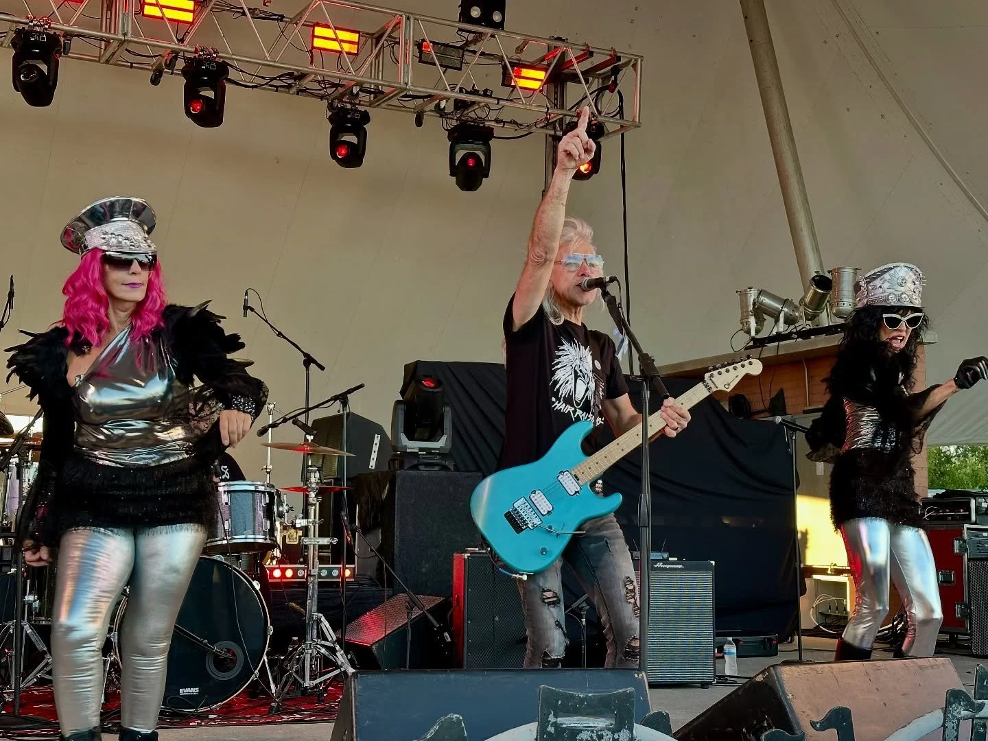 🎶🌊 Rockin&rsquo; on the River &ndash; Tonight! 🌊🎶

Northern Ohio&rsquo;s biggest concert series&mdash;drawing up to 10,000 fans&mdash;is going off the rails tonight, bringing together Cleveland&rsquo;s #1 rock band and the nation&rsquo;s premier 