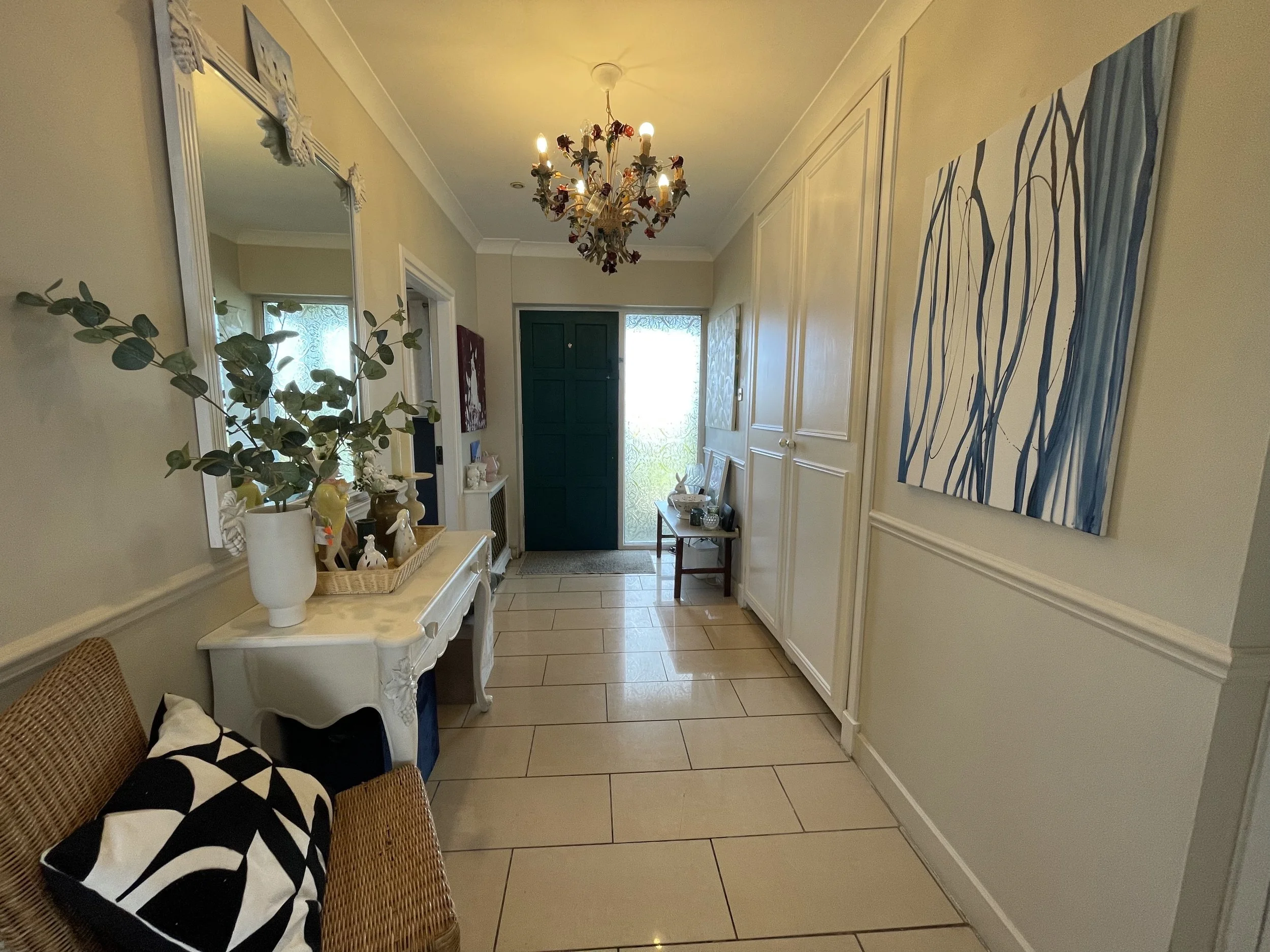 Common Area - Hallway