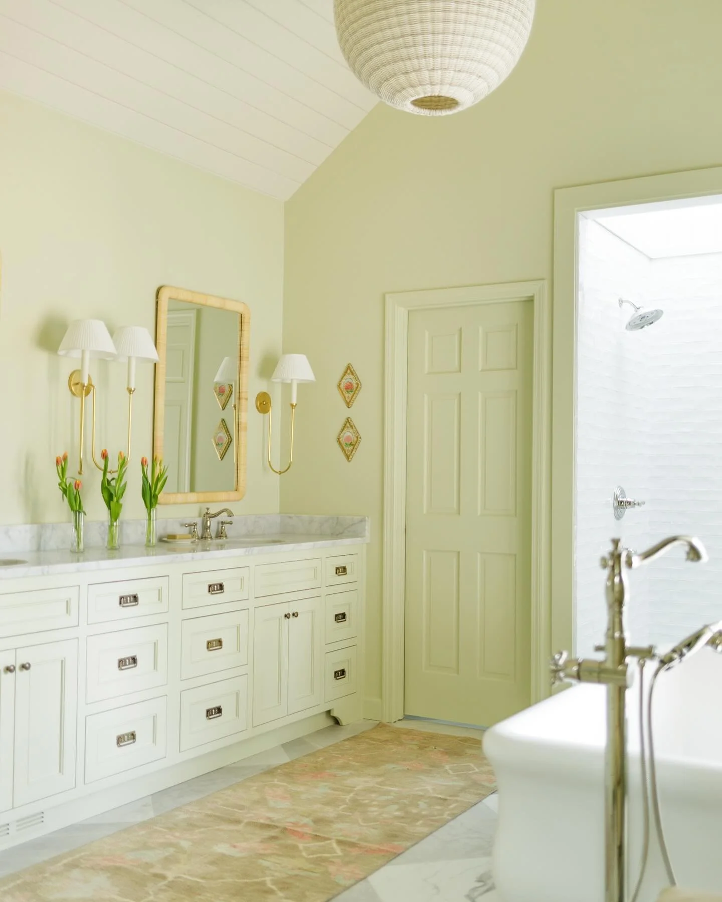 A serene spot to start the day | photos: @colorcreativeco |