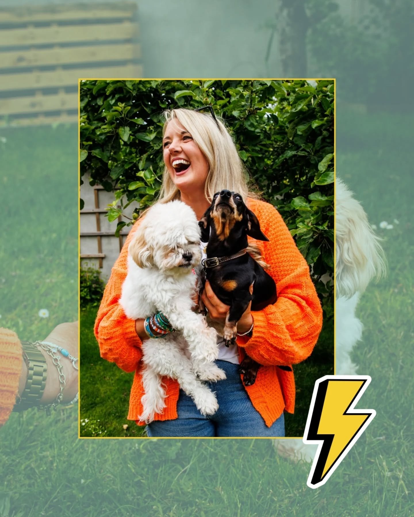 It's busy 🐝 season with lots of gorgeous shoots to share so here's one from a few weeks back. With 6 dogs, guinea pigs and chickens, I was in my element with this beautiful chaos 😂
Thanks to @katiekavphoto for sending this deadly couple and their f