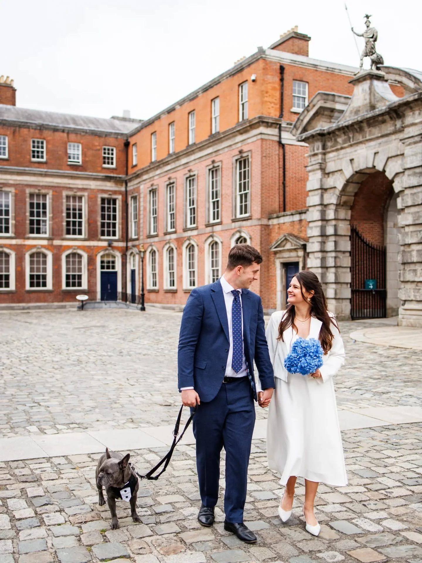 A look back on a gorgeous reg office wedding a few months ago featuring the super cute Gimli. 🐶
📸 1 and a half hour coverage 
#regofficewedding
