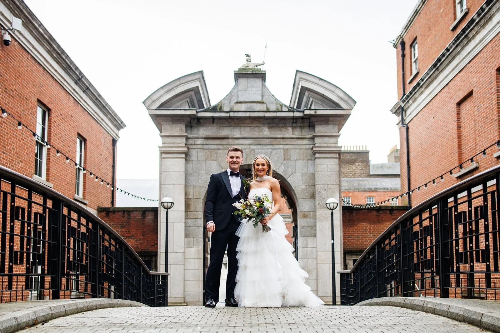 A gorgeous Dublin City Hall wedding