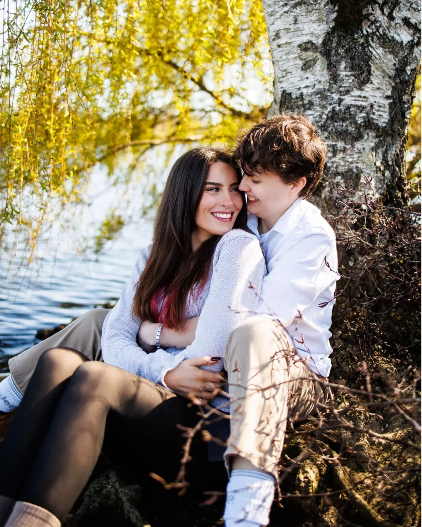 I was delighted photograph Shauna and Kate a few weeks ago along the Arklow riverbank. 🥰