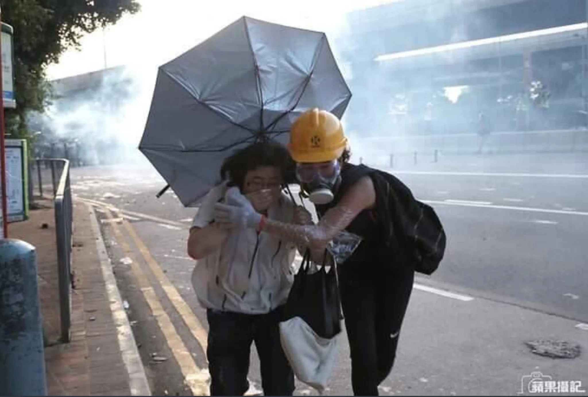 Hong Kong 2019 protests - 16 Aug 2019 (screenshot) #hongkongprotests