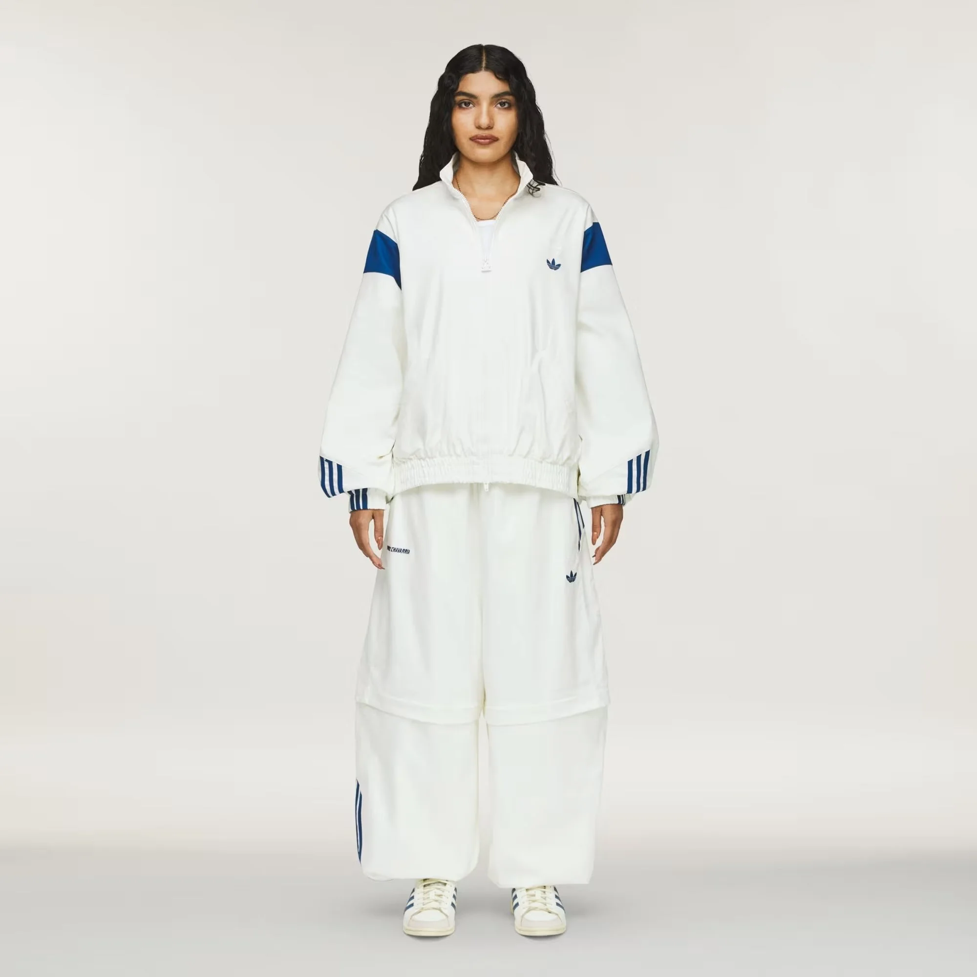 Poplin_Track_Top_White_KC0539_25_outfit.jpeg