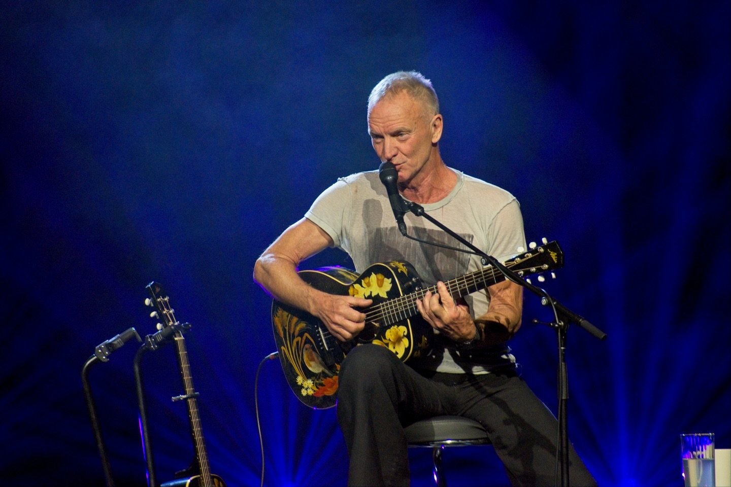 @theofficialsting and @thejoesumner gave us an intimate acoustic set this weekend🎵