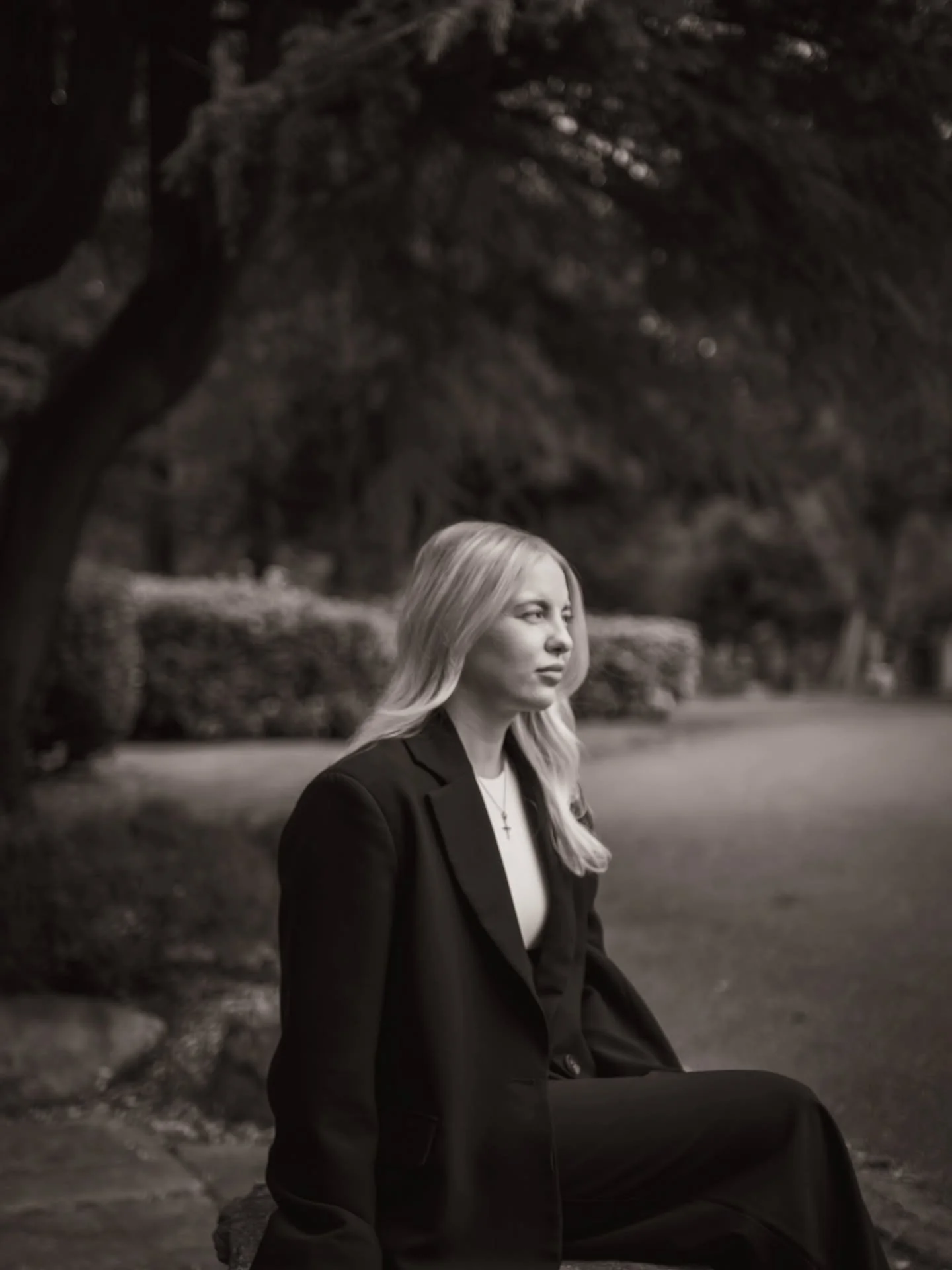Make a Statement. Make a Stand.
Book your portrait session with RVE today! 
Visit www.romanvaloreditions.co.uk for more info. 
#FineArtPhotography #LuxuryLifestyle #PortraitPhotography #ContemporaryArt #CollectorLife #LuxuryExperience #ArtCollecto