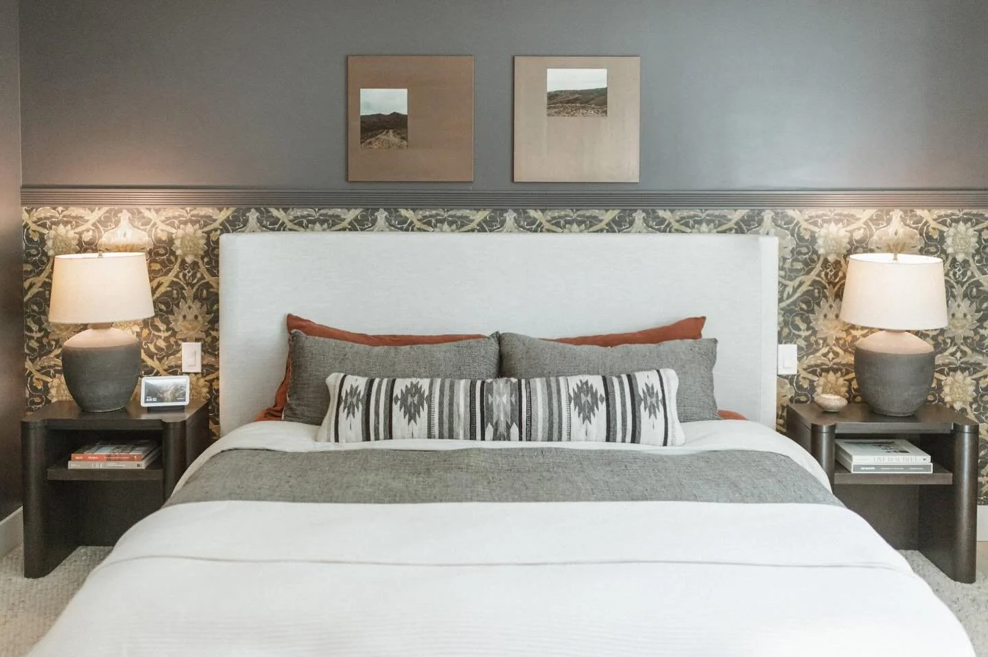 A moody, Monday, mountain modern guest room giving all the cozy vibes.

📷: @tailee.photography 

#NESTStudio #interiordesign #mountainmodern #designutah
