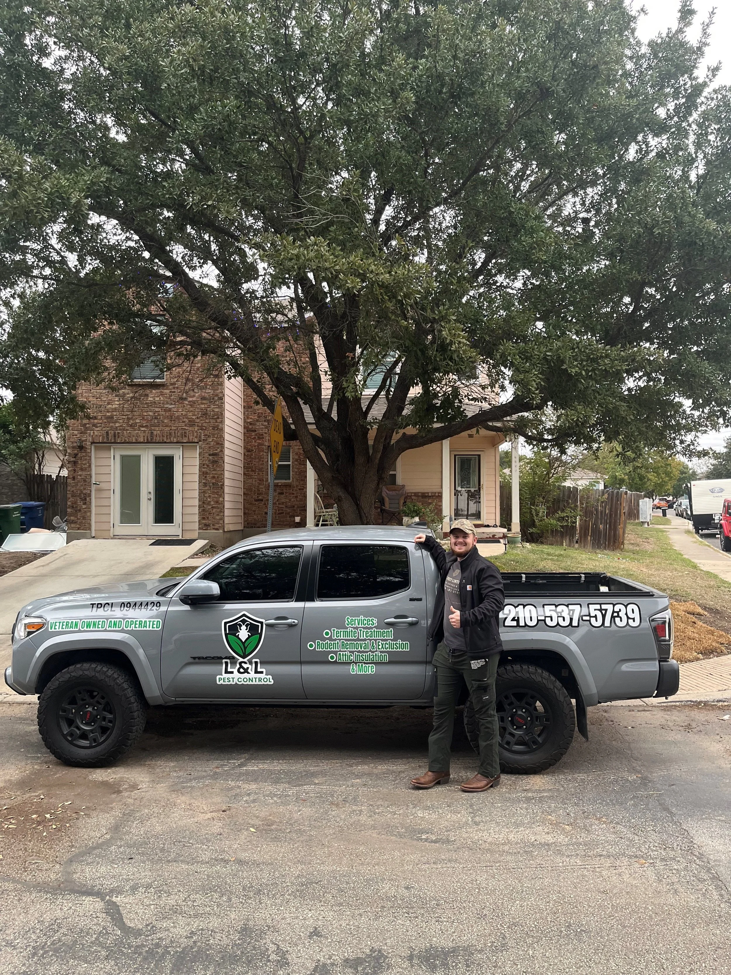 Louis L&L Pest Auto.jpg