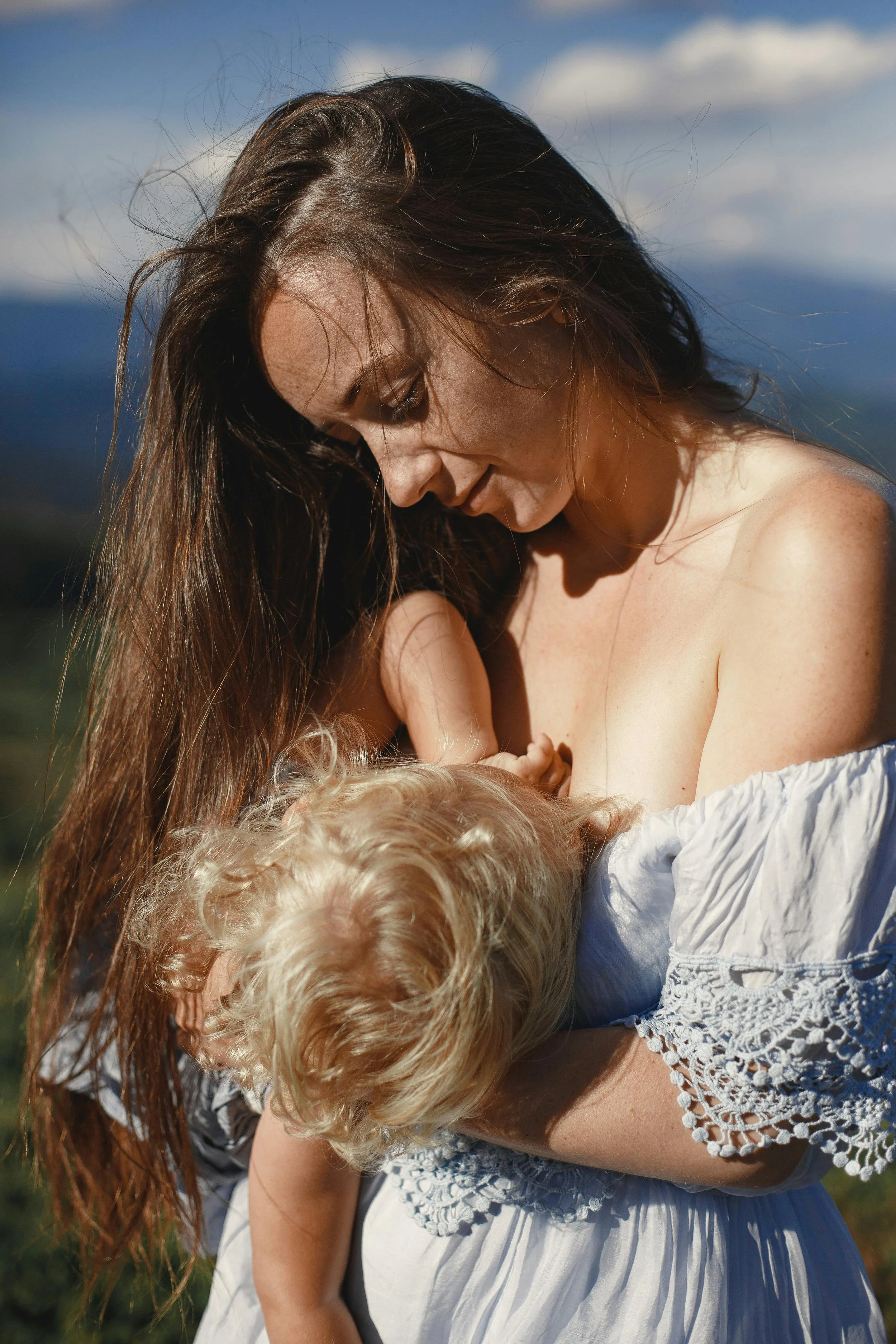 How do I know my baby is getting enough milk?